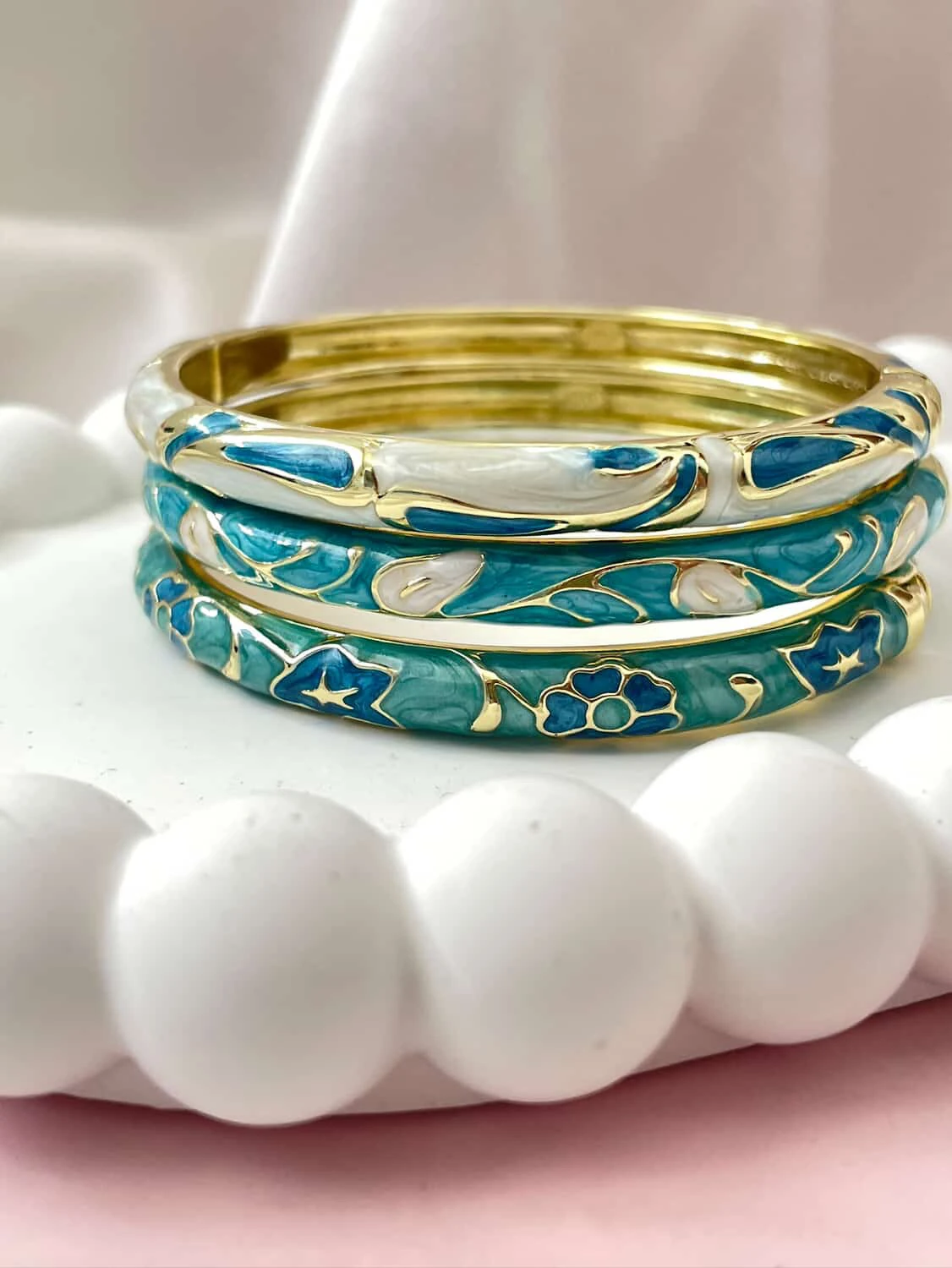 Beyaz Mineli Bilezik