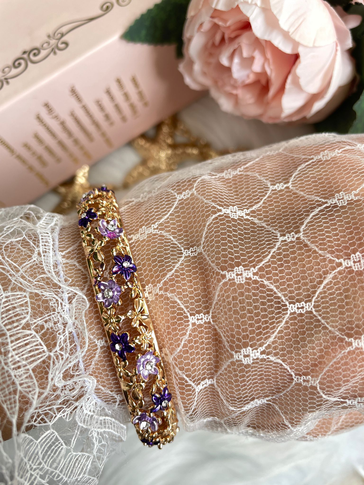 Purple Flowers Saten Mineli Bilezik