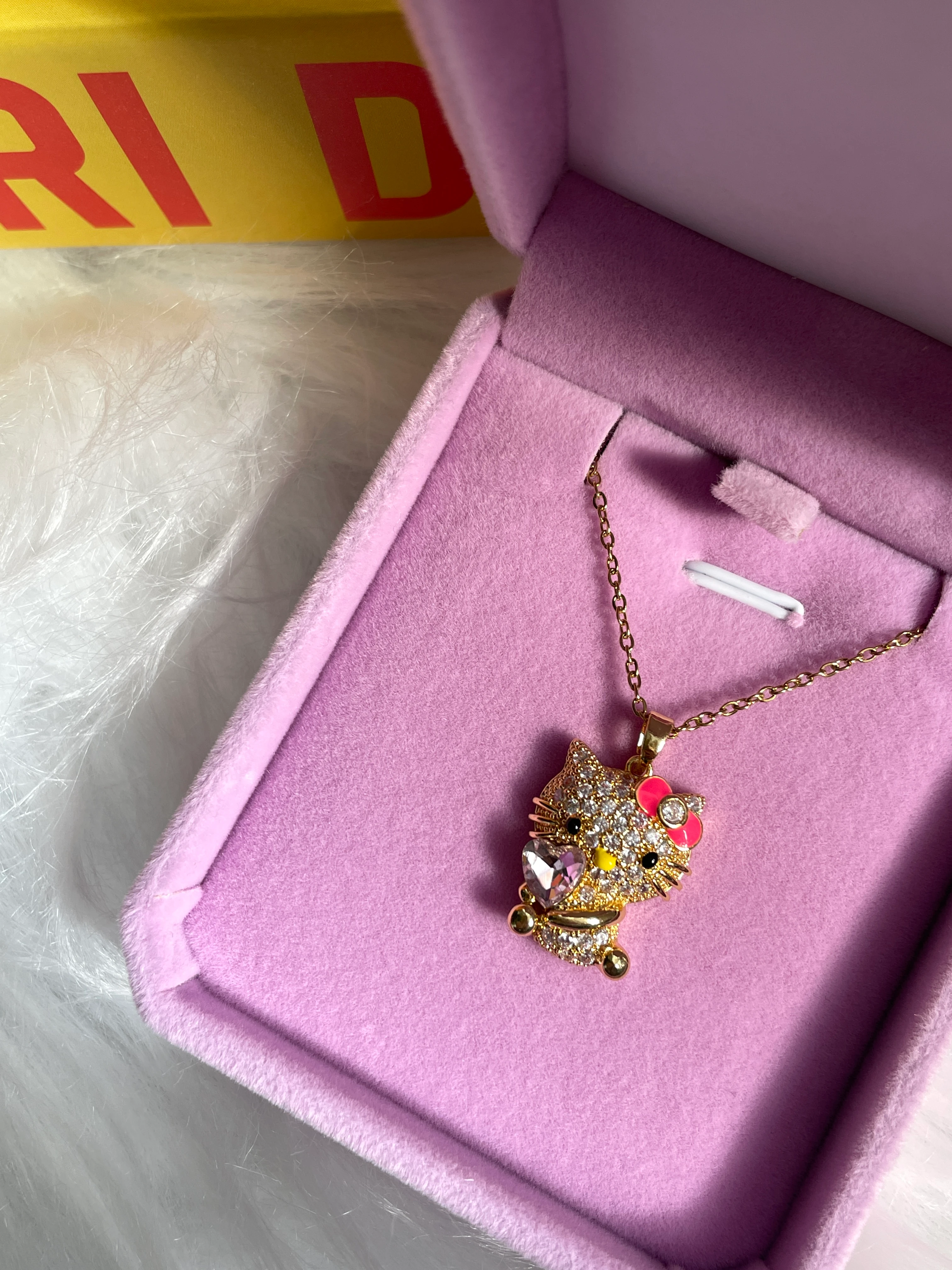 Swr Hello Kitty (Gold)