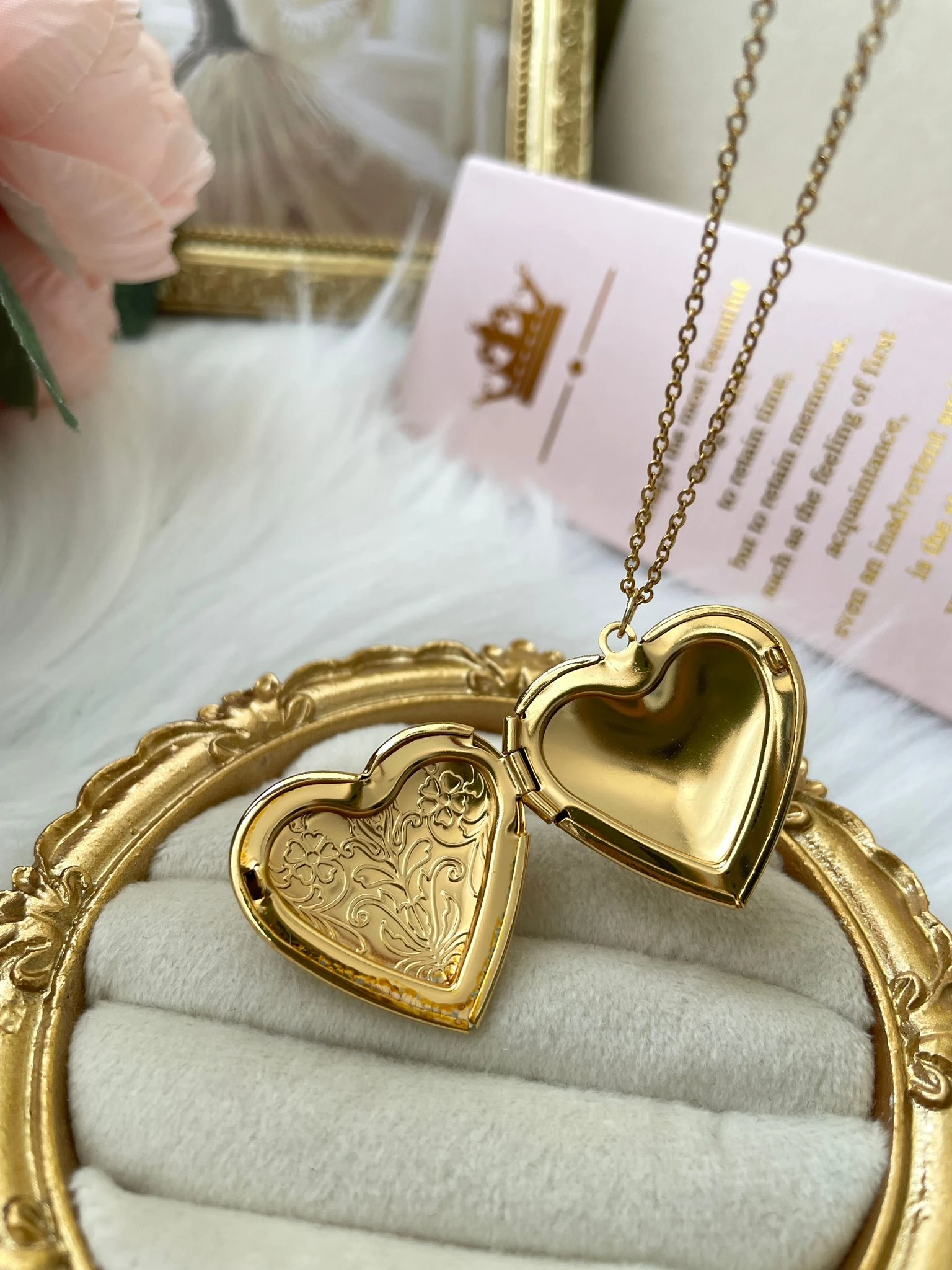 Anı Kolye (Gold Çiçek Motifli)