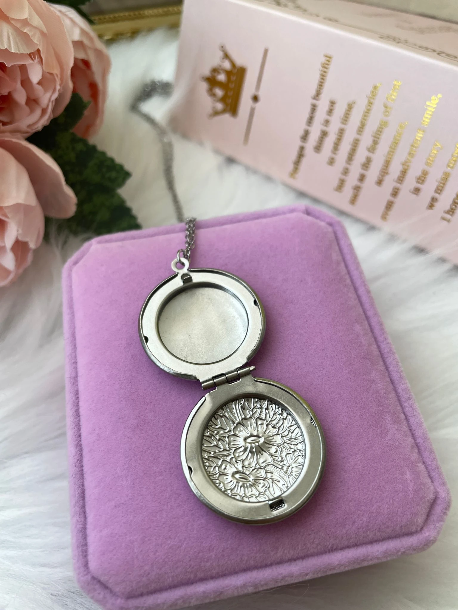 Anı Kolye (Gümüş Çiçek Motifli)