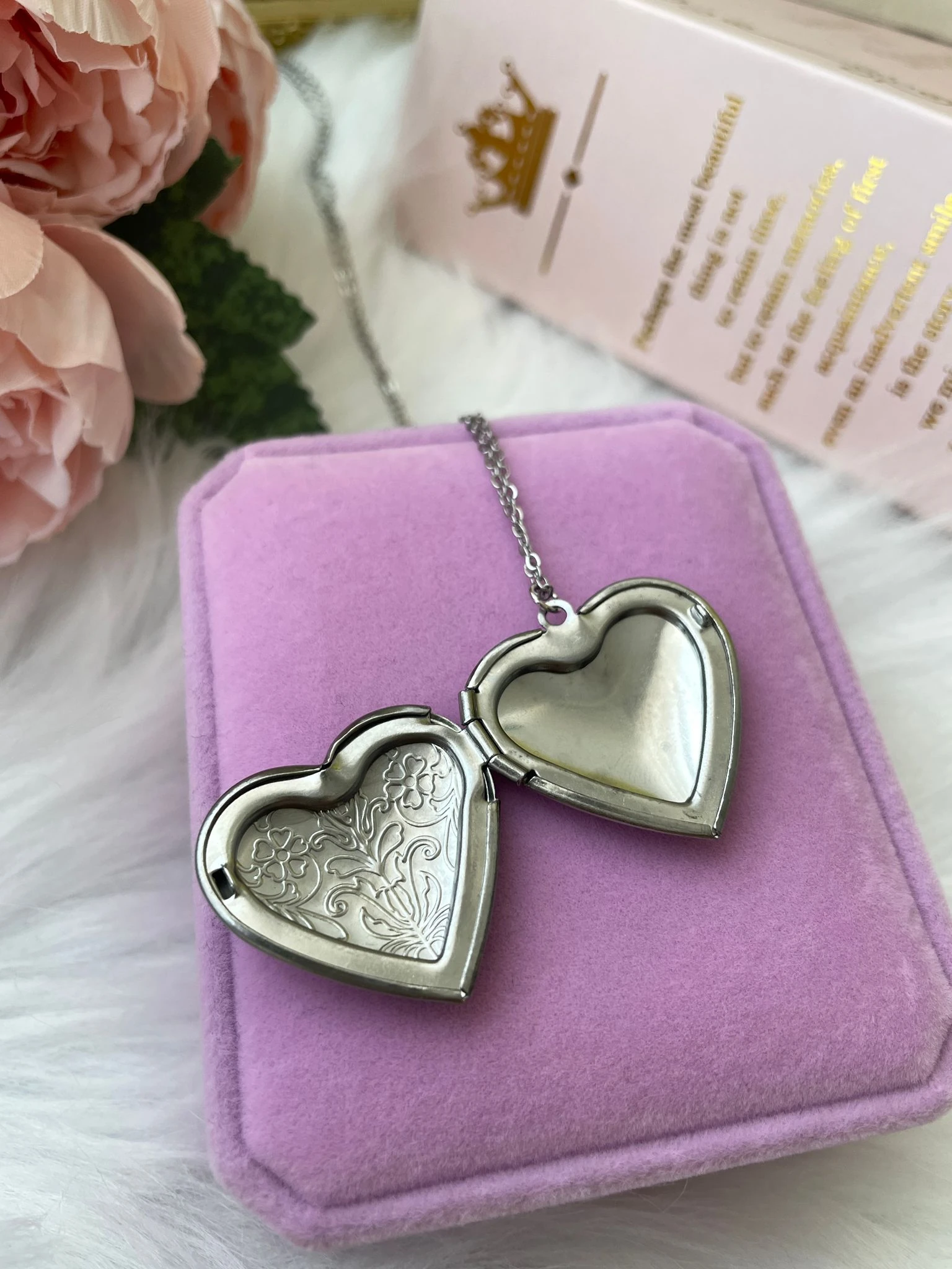 Anı Kolye (Gümüş Kalp Çiçek Motifli)