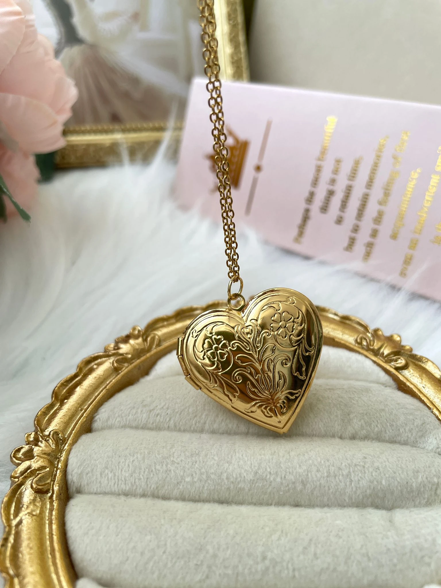 Anı Kolye (Gold Çiçek Motifli)