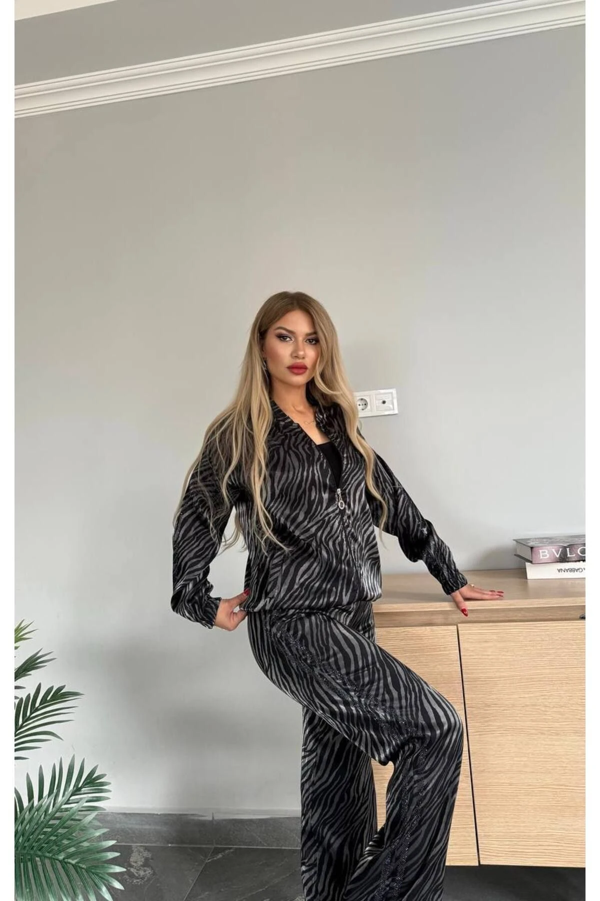 Kadın Bomber Ceketli Taşlı Saten Takım Yüksek Kalite Alt Üst Takım