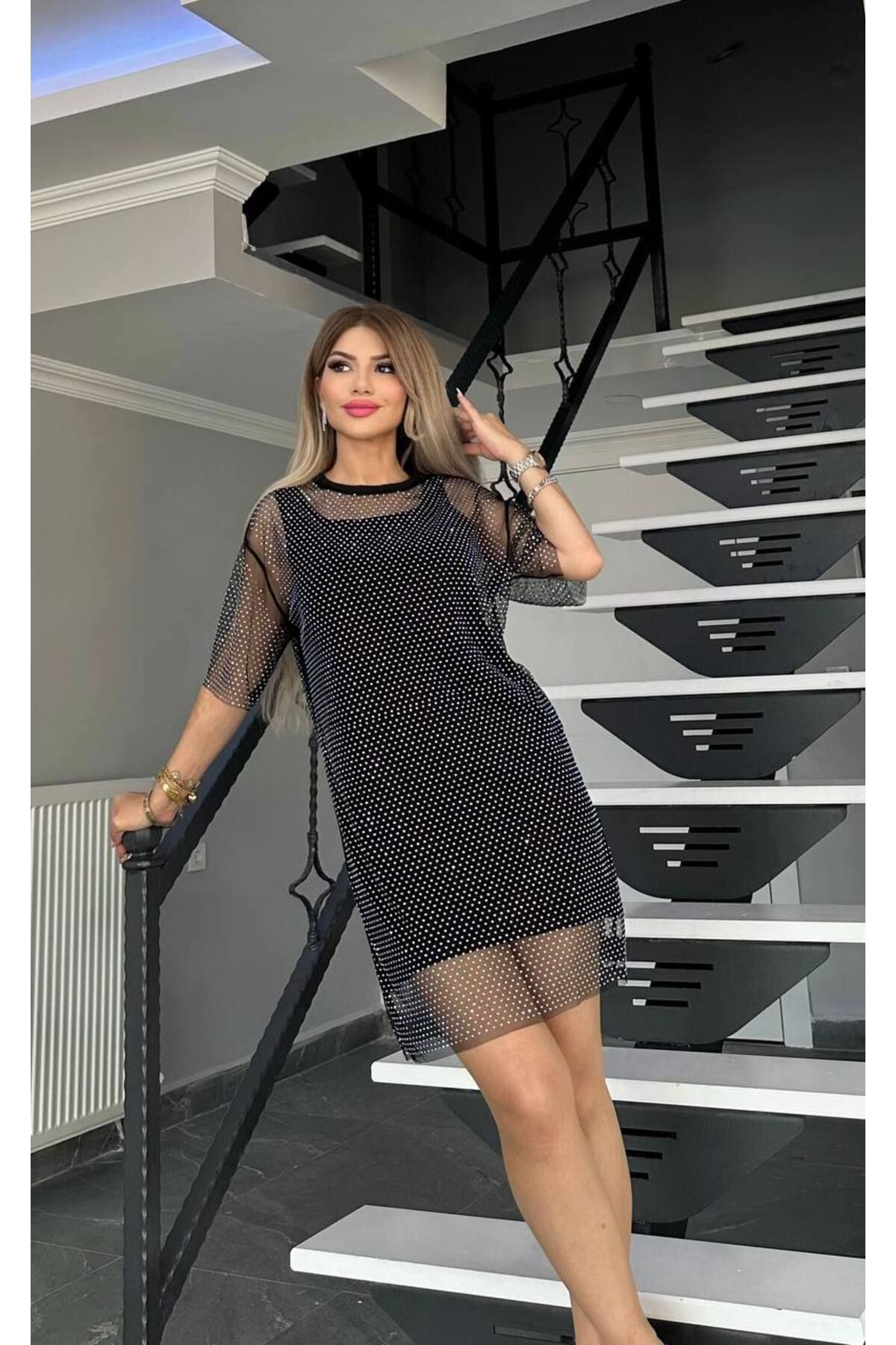 Kadın Yeni Sezon Taş Detaylı Elbise