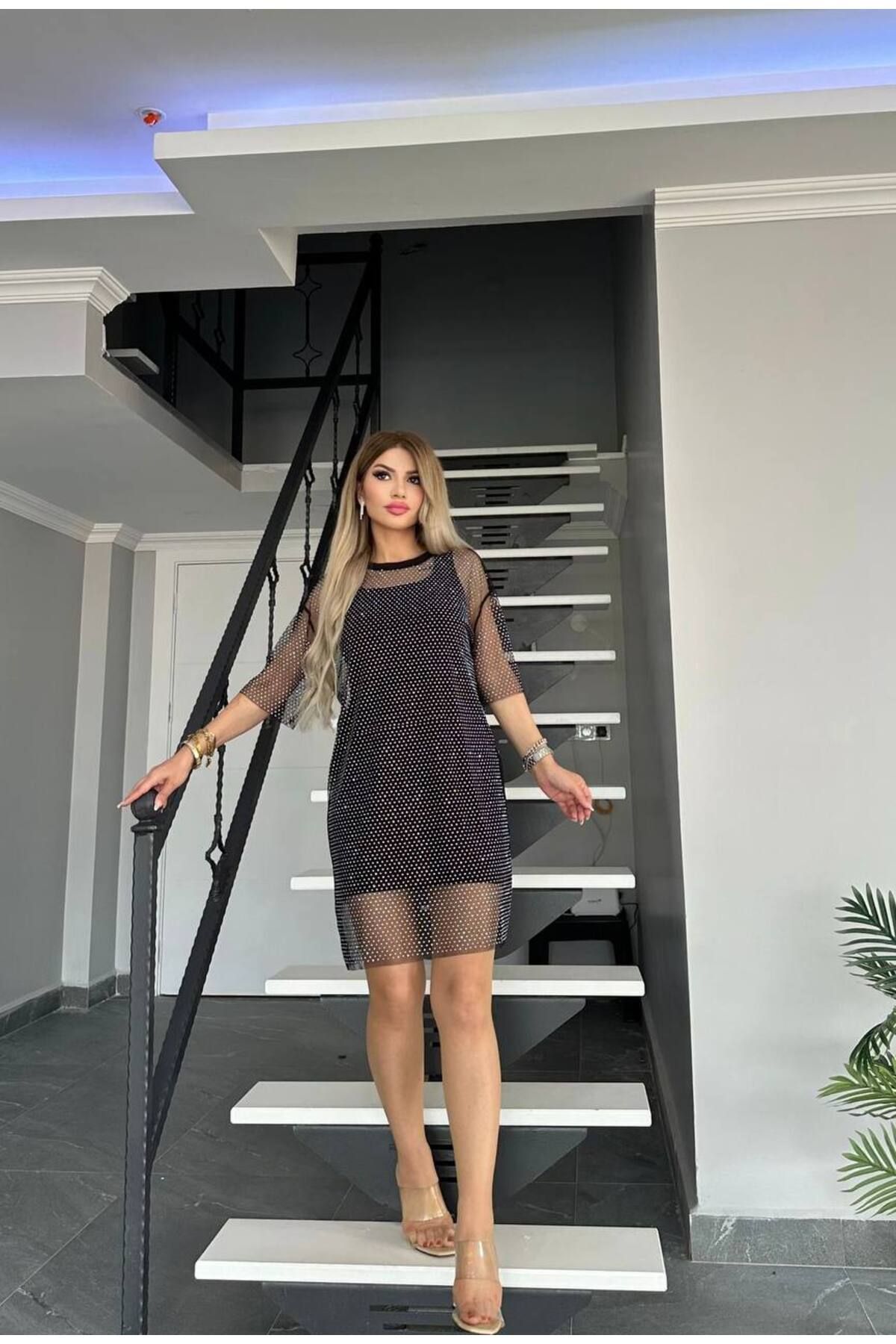 Kadın Yeni Sezon Taş Detaylı Elbise