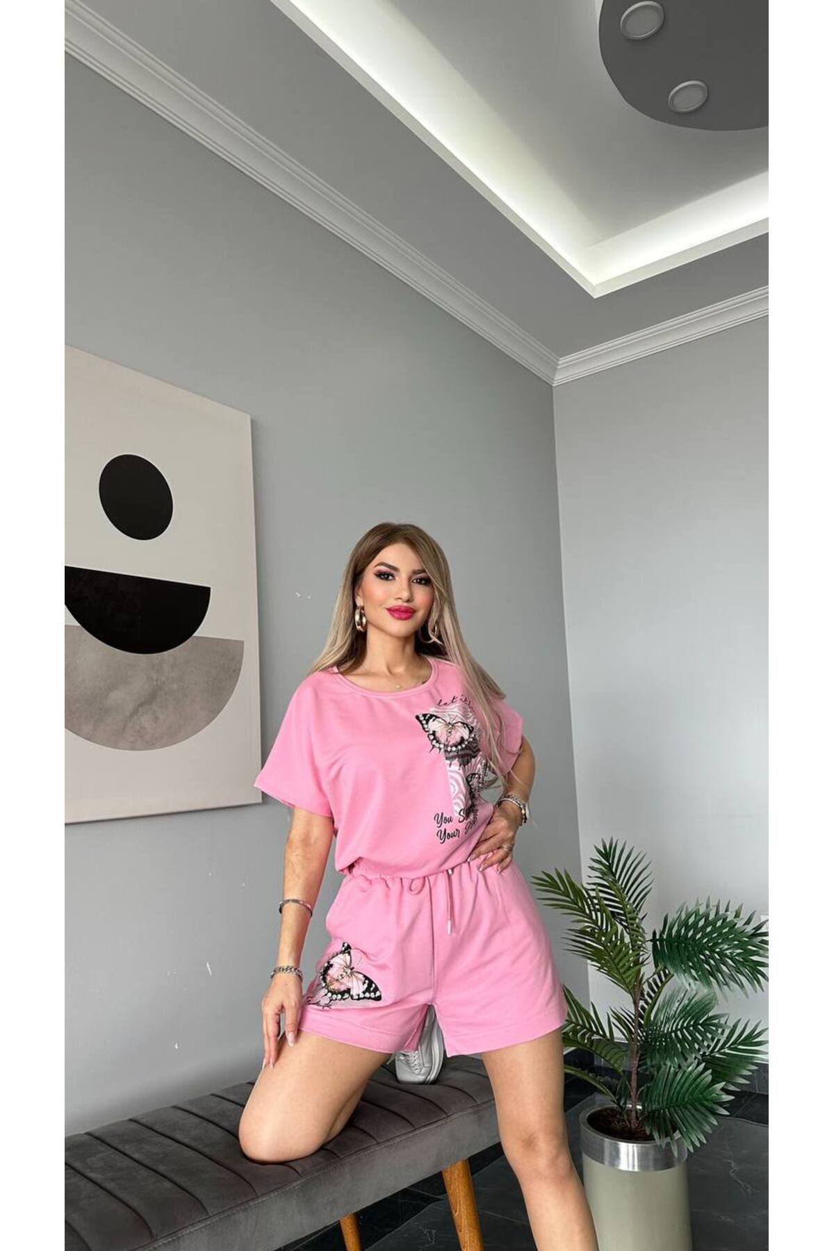 Kadın Kaliteli Yeni Sezon Kelebek Detaylı Şortlu Takım