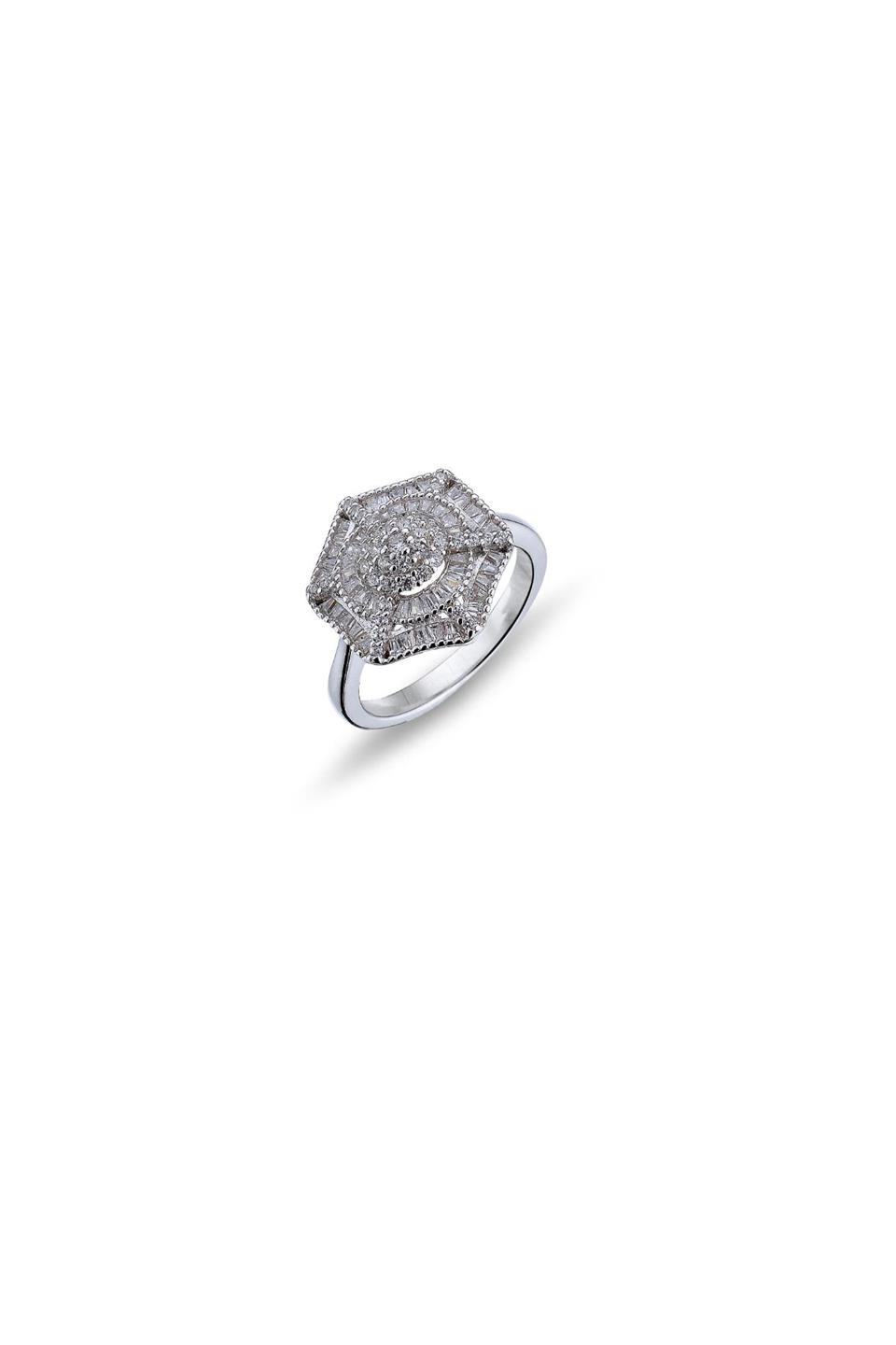 Zircon White Ring 0308