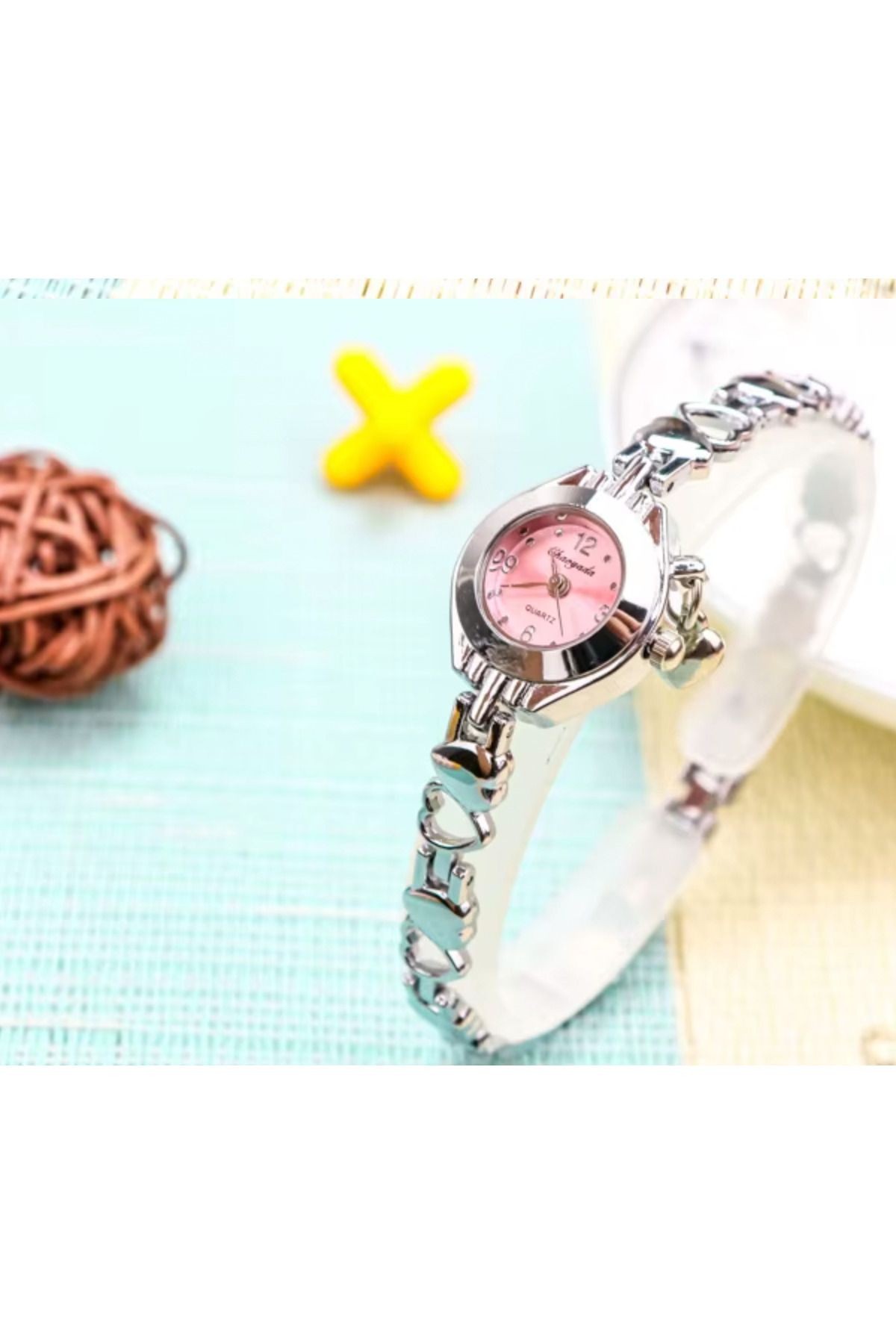 Birleşik Kalpli Yuvarlak Metal Vintage&Retro Saat