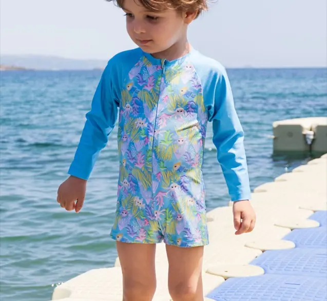 Ozmoz'un en çok tercih edilen mayo modellerinden biri; Küçük çocuk tulum mayo.
