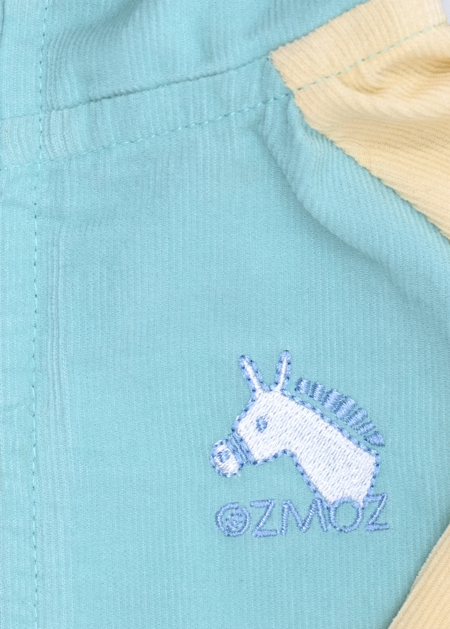 Kadife Kapüşonlu Nakışlı Kışlık Erkek Bebek Ceket