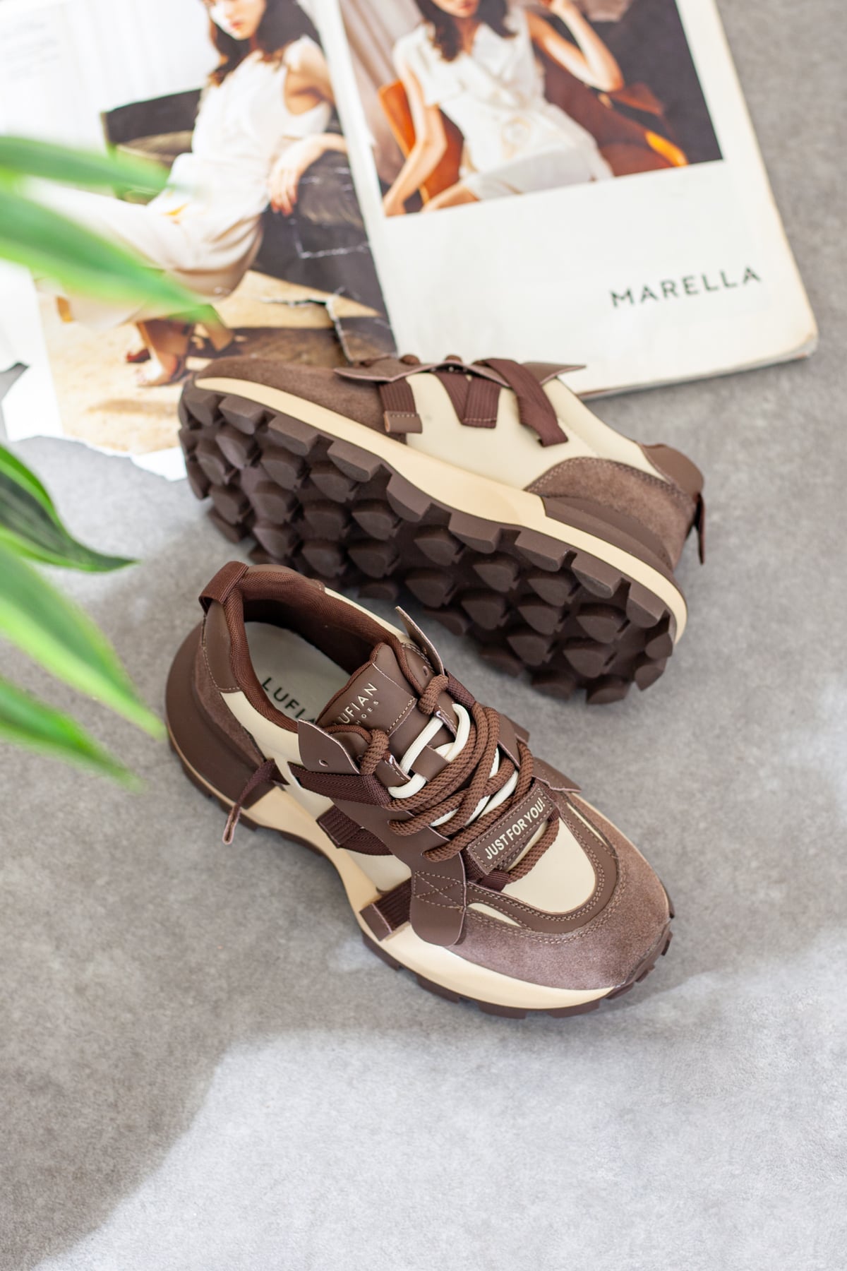 Kadın Kalın Tabanlı Kaymaz Taban Sneaker