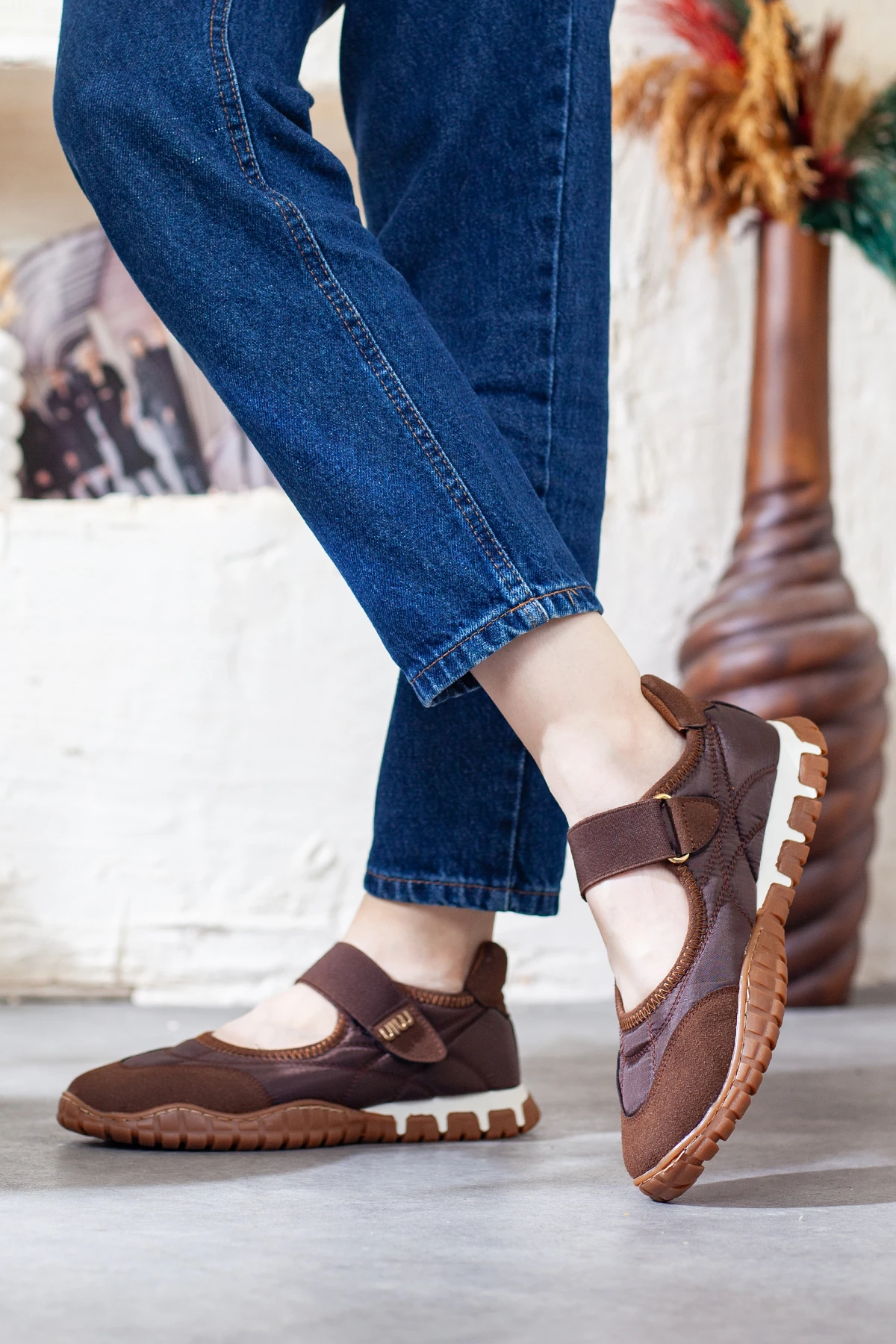 Kadın Ekstra Rahat Cırtlı Günlük Ayakkabı