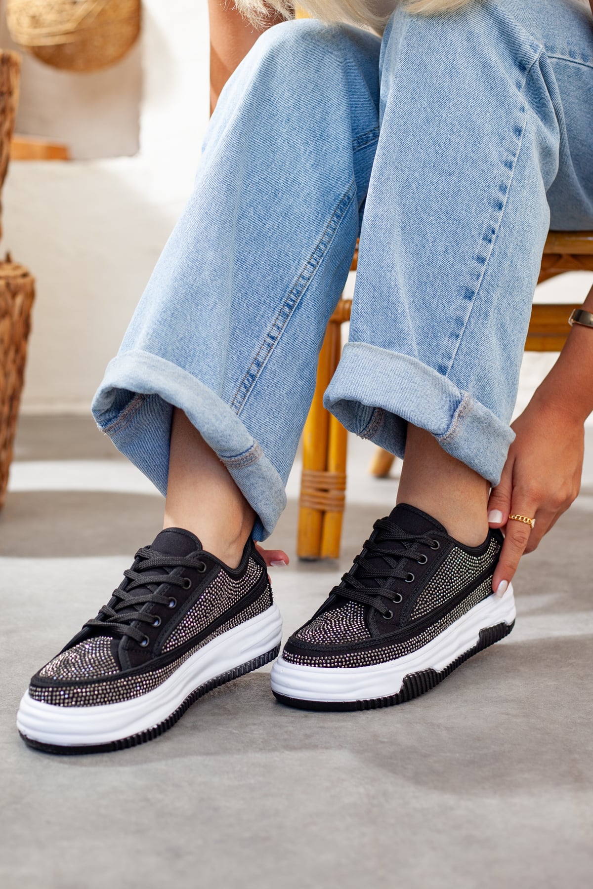Kadın Taş Detaylı Hafif Sneaker