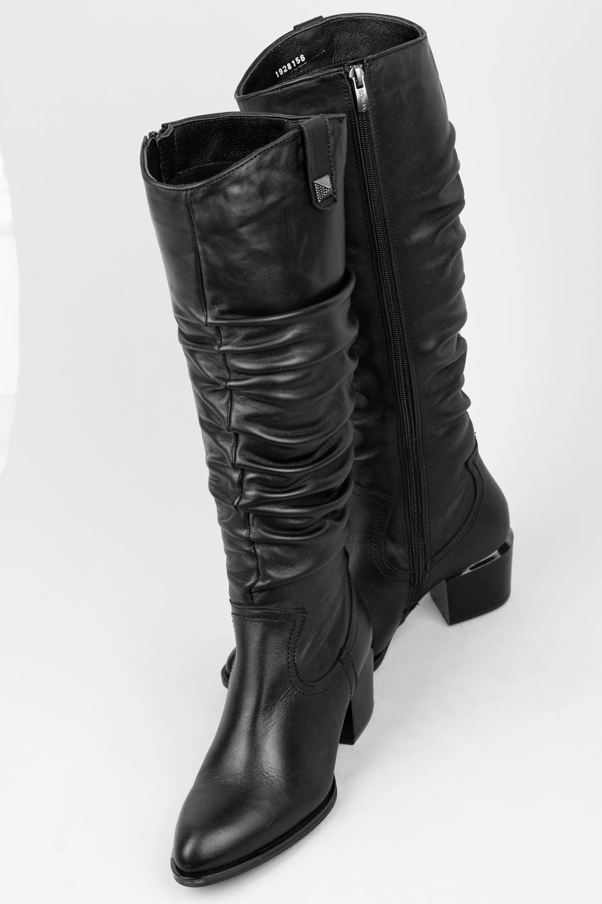 Kadın Hakiki Deri Büzgülü Siyah Uzun Çizme