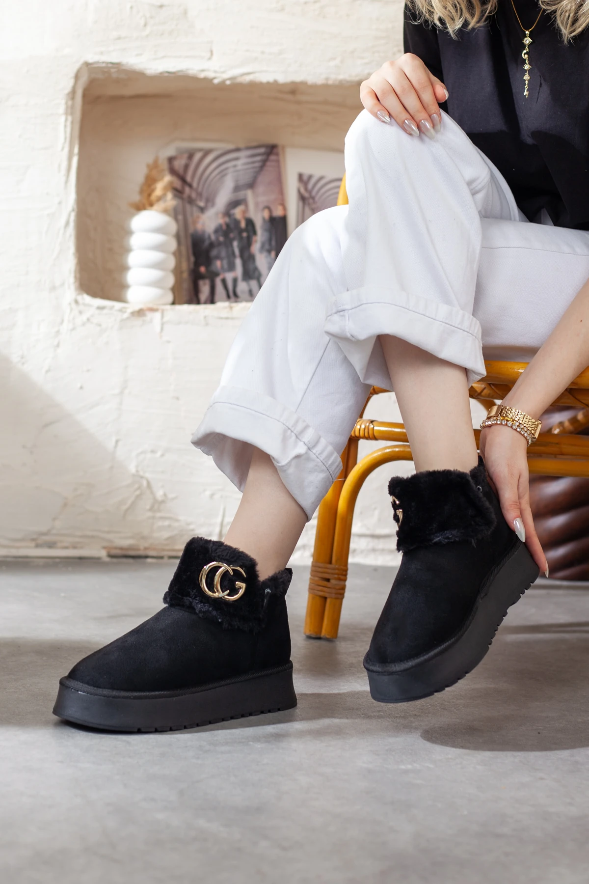 Kadın İçi Mifyonlu Ekstra Rahat ve Hafif Günlük Bot