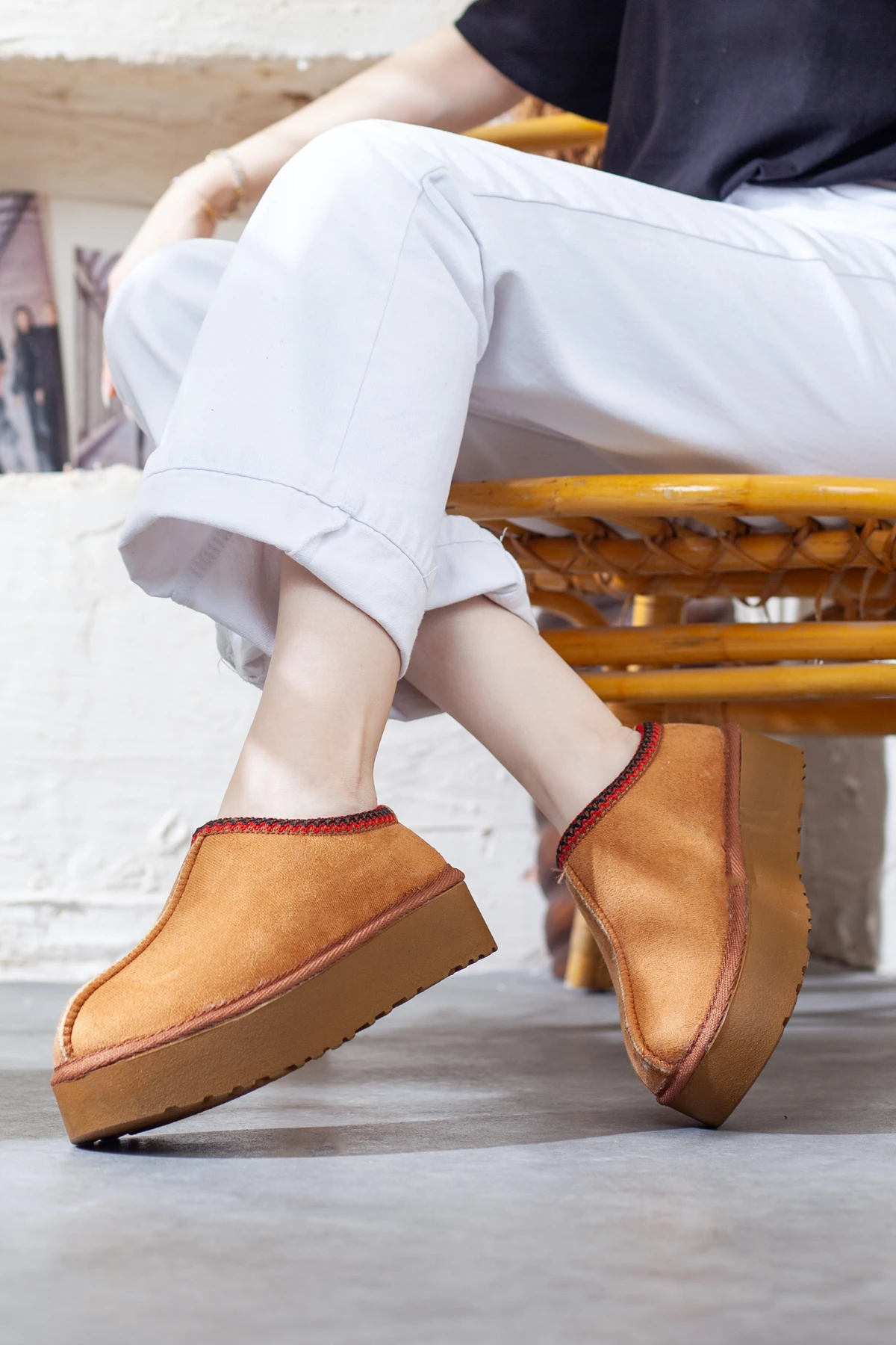 İçi Mifyonlu Ekstra Hafif Ugg Ayakkabı