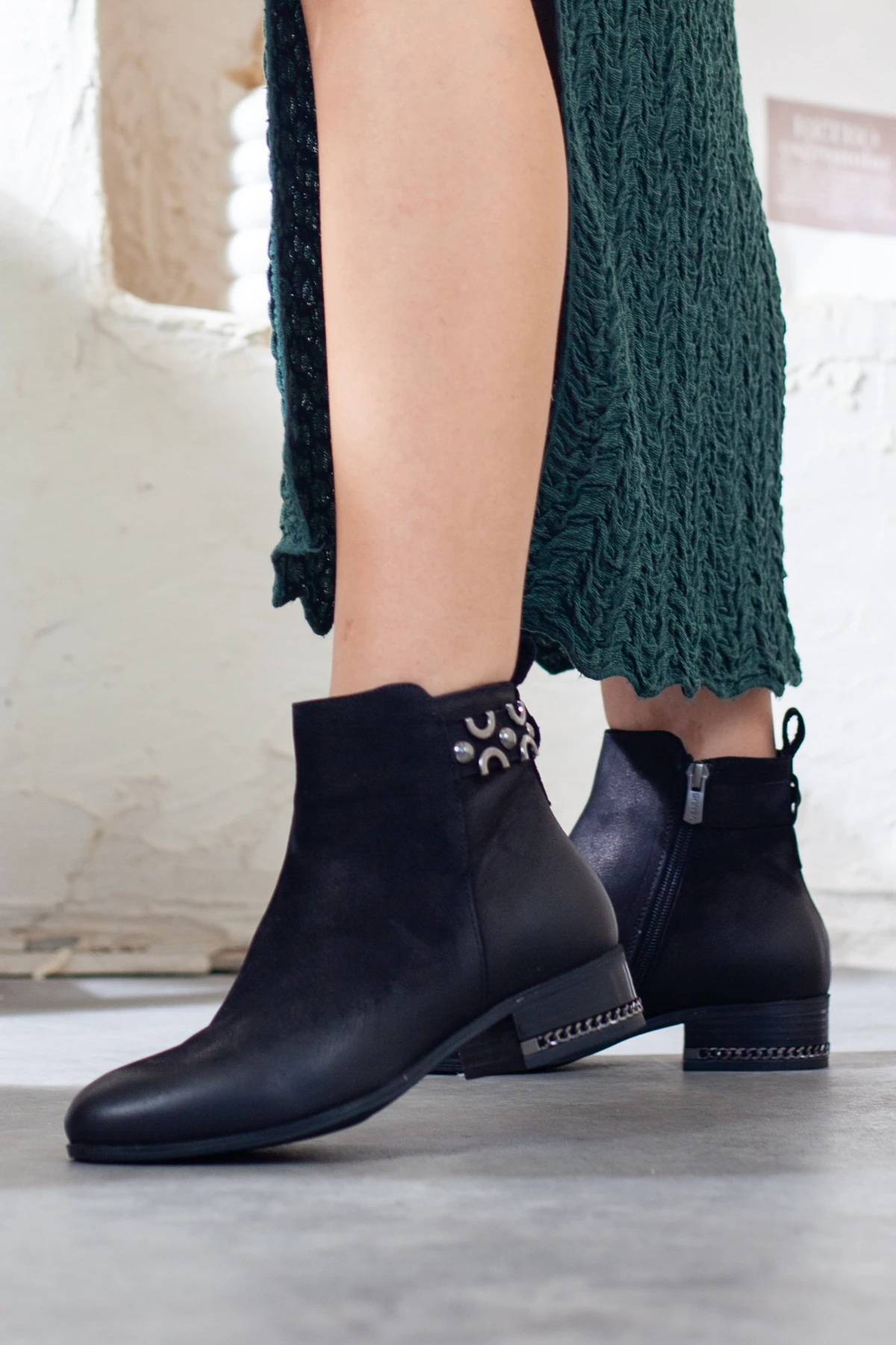 Kadın Hakiki Deri Kısa Topuklu Bot