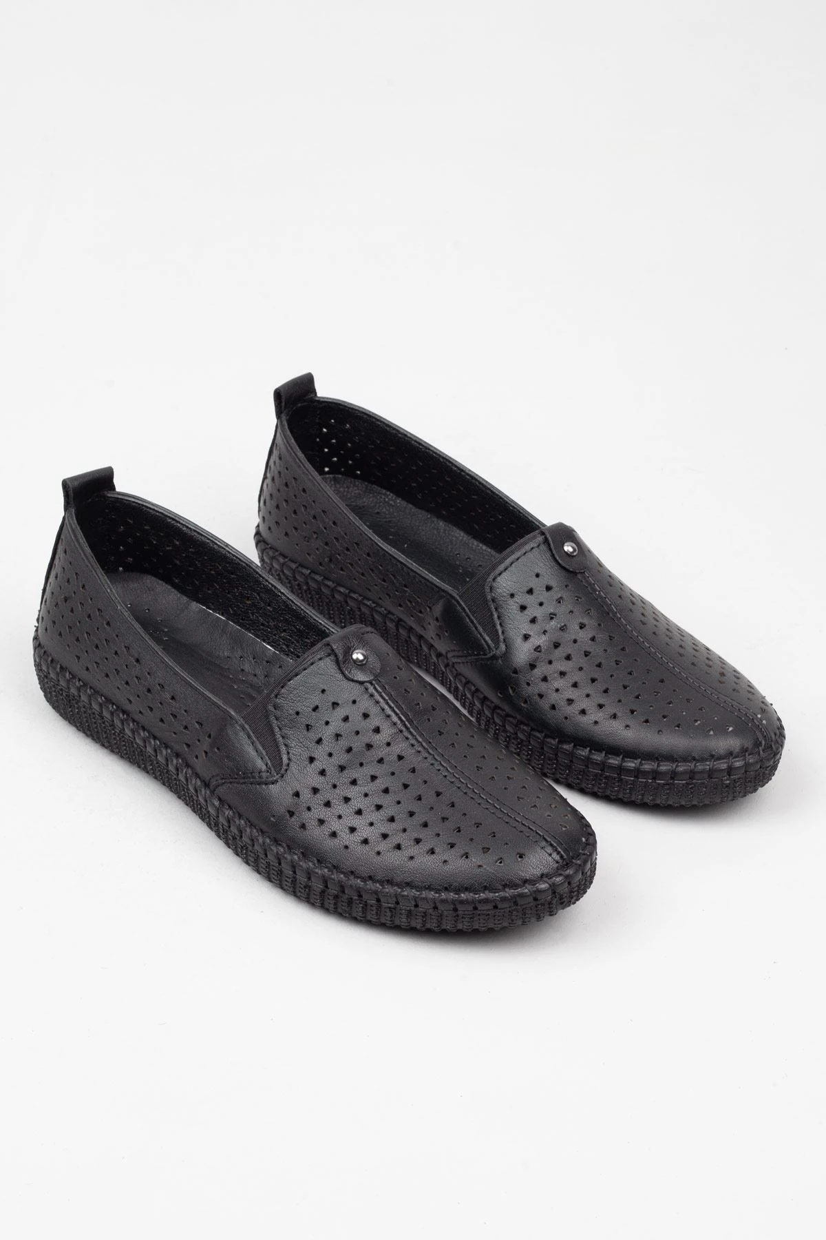 Kadın Ekstra Esnek Ve Hafif Siyah Hakiki Deri Ortopedik Ayakkabı