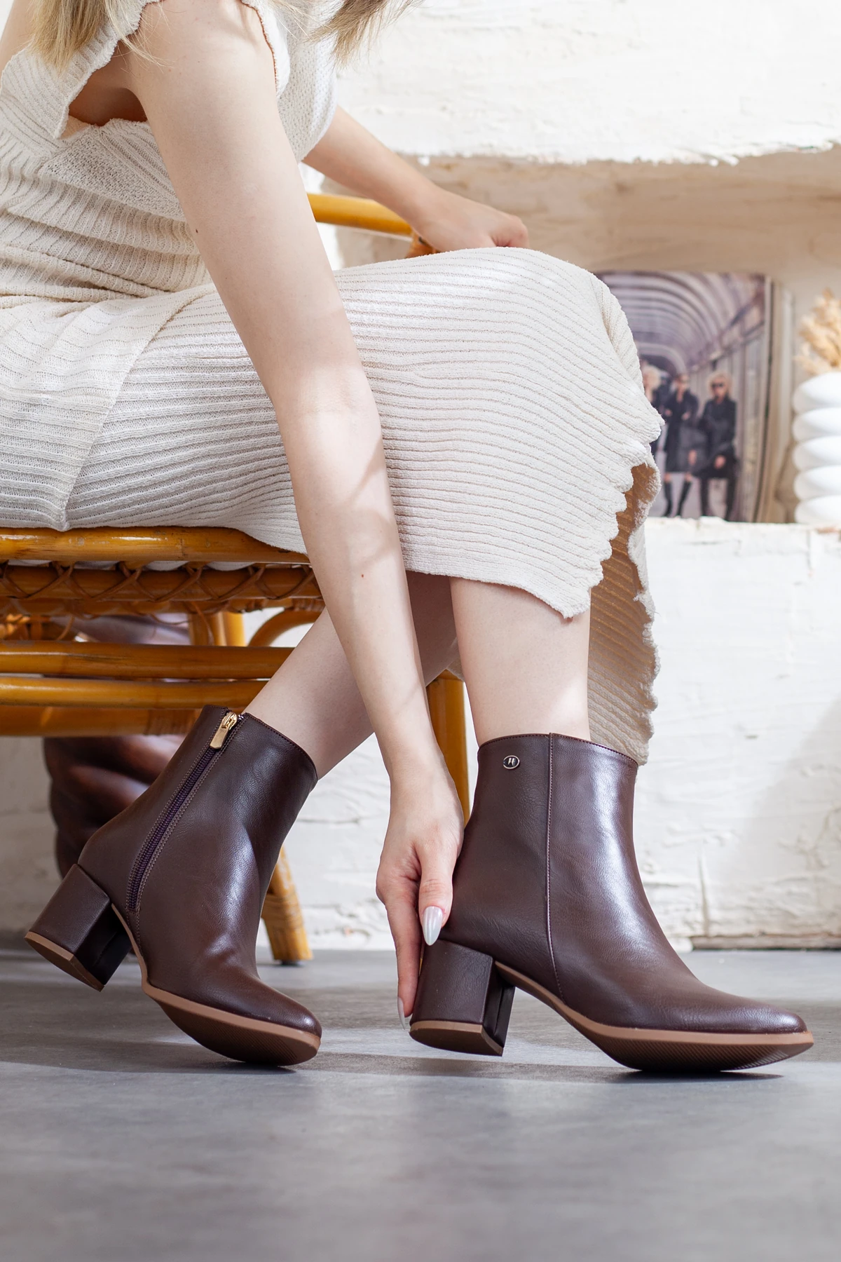 Kadın Yandan Fermuarlı Topuklu Bot