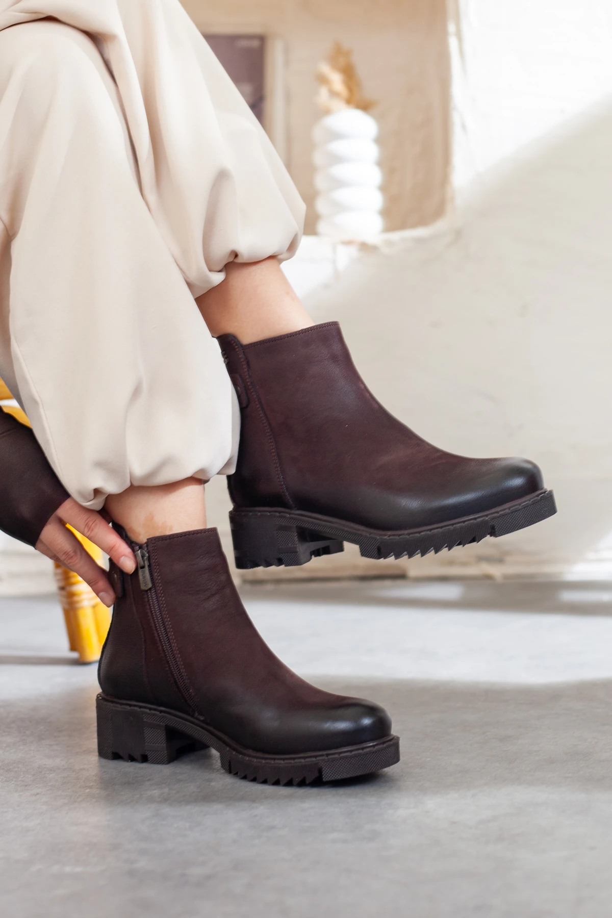 Kadın Hakiki Deri Kaymaz Taban Günlük Bot