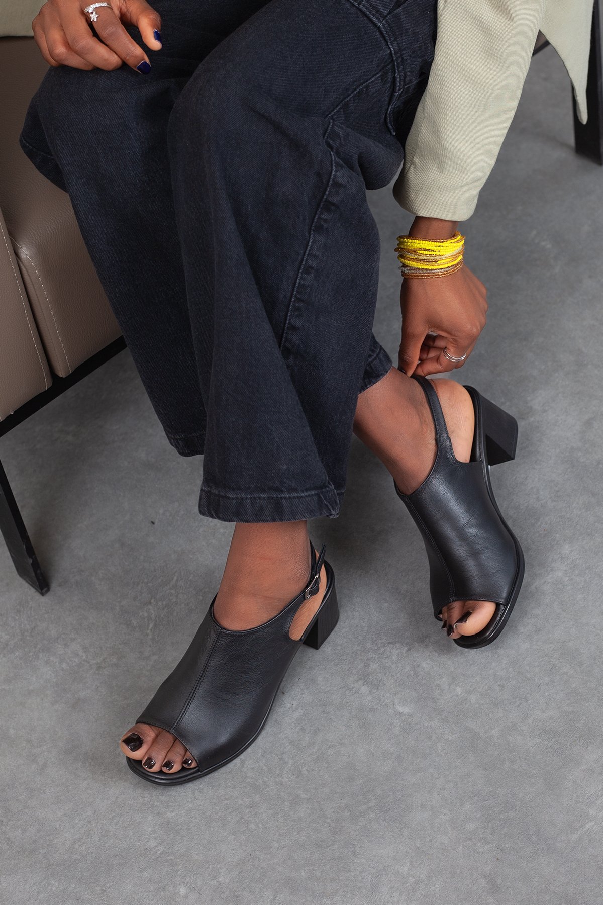 Kadın Hakiki Ekstra Hafif Topuklu Sandalet