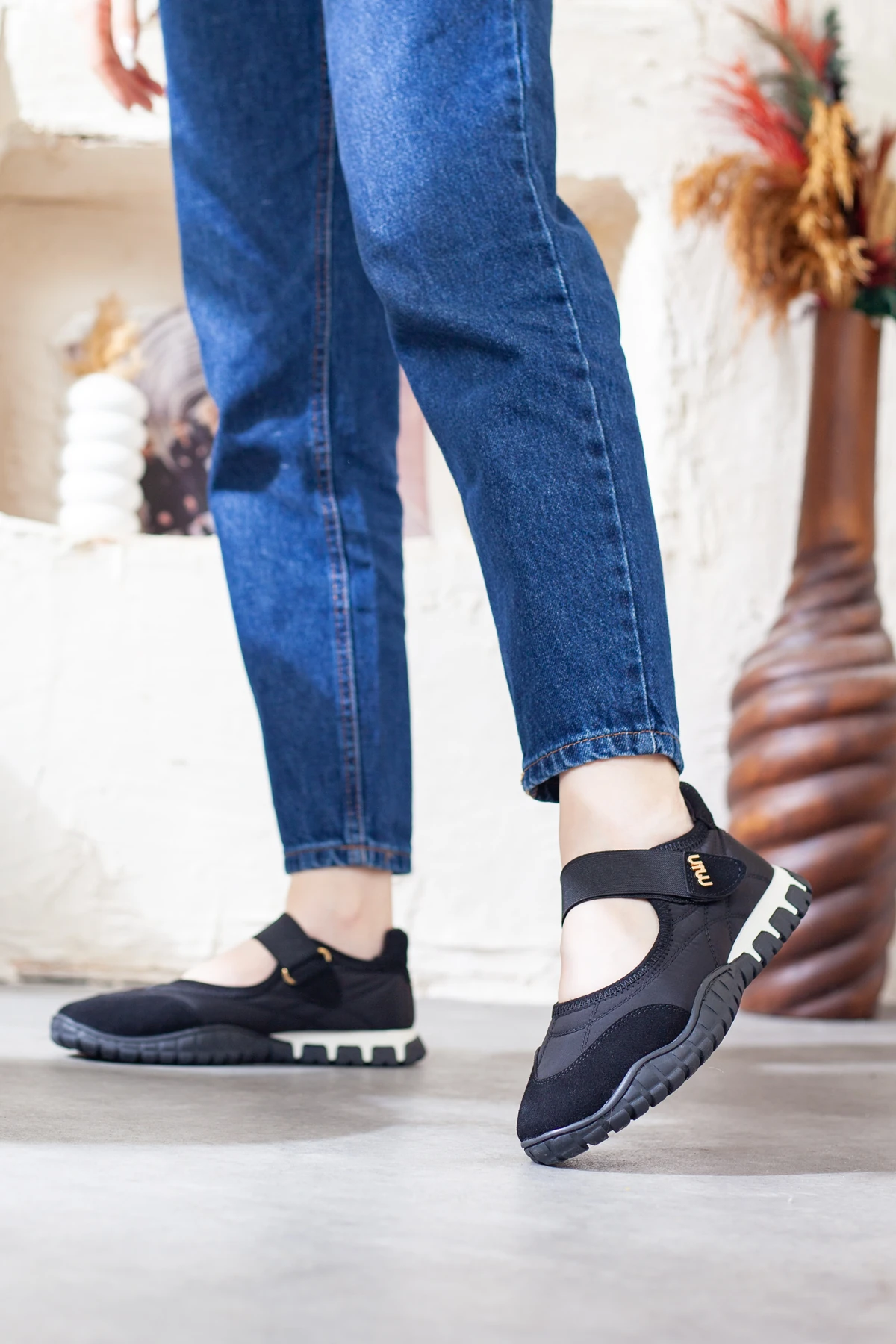 Kadın Ekstra Rahat Cırtlı Günlük Ayakkabı