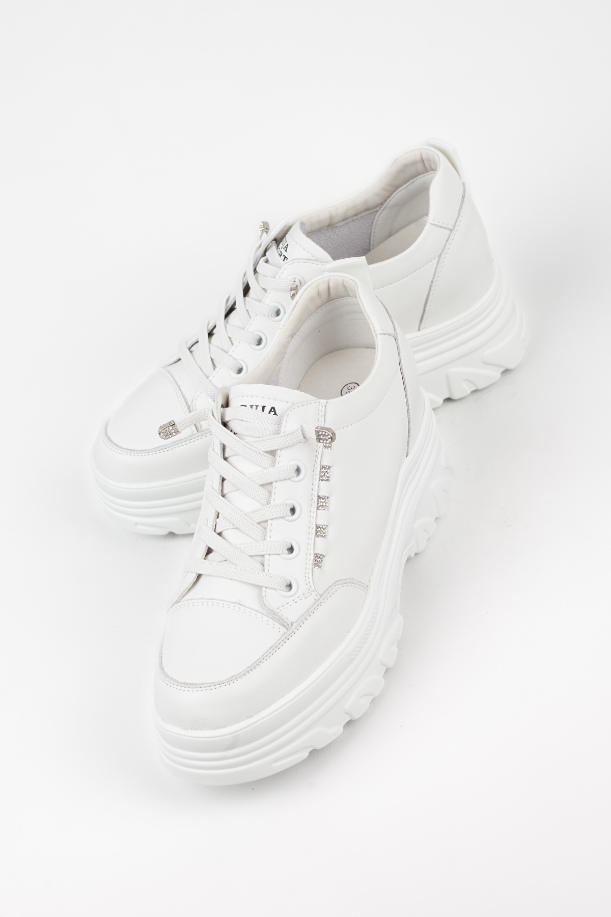 Kadın Kalın Taban Gizli Topuklu Beyaz Sneaker
