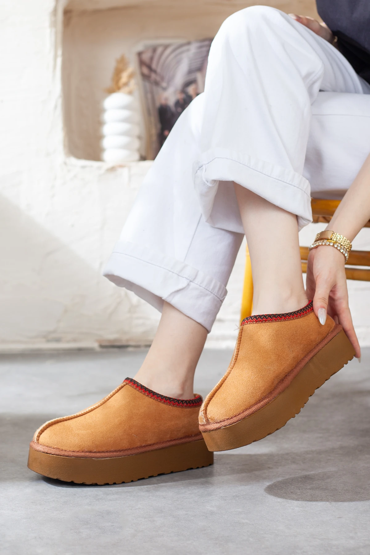 İçi Mifyonlu Ekstra Hafif Ugg Ayakkabı