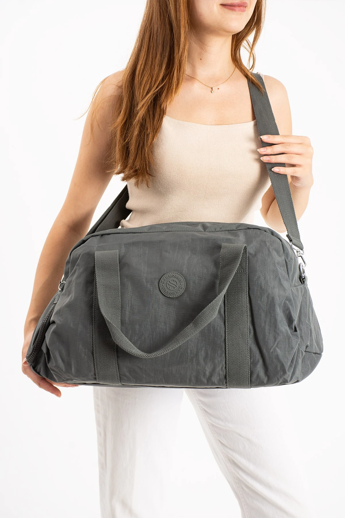 Büyük Boy Klinkır Kumaş Ayakkabı Koyma Cebi Bulunan Çapraz Askılı Spor Ve Seyahat Çantası