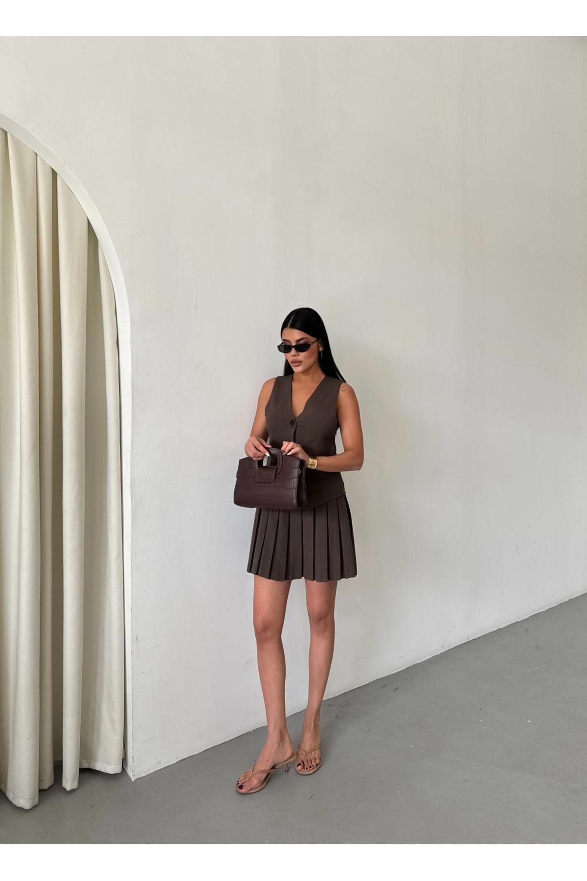 Mini Elbise Model Pileli Etek Şık Elbise