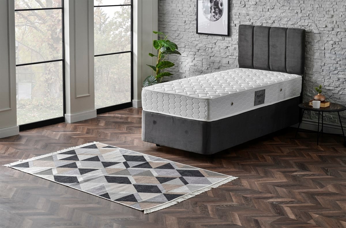 ARYA AR 10 BEIGE BLACK Yıkanabilir Çift Taraflı Modern Desenli Dokuma Kilim