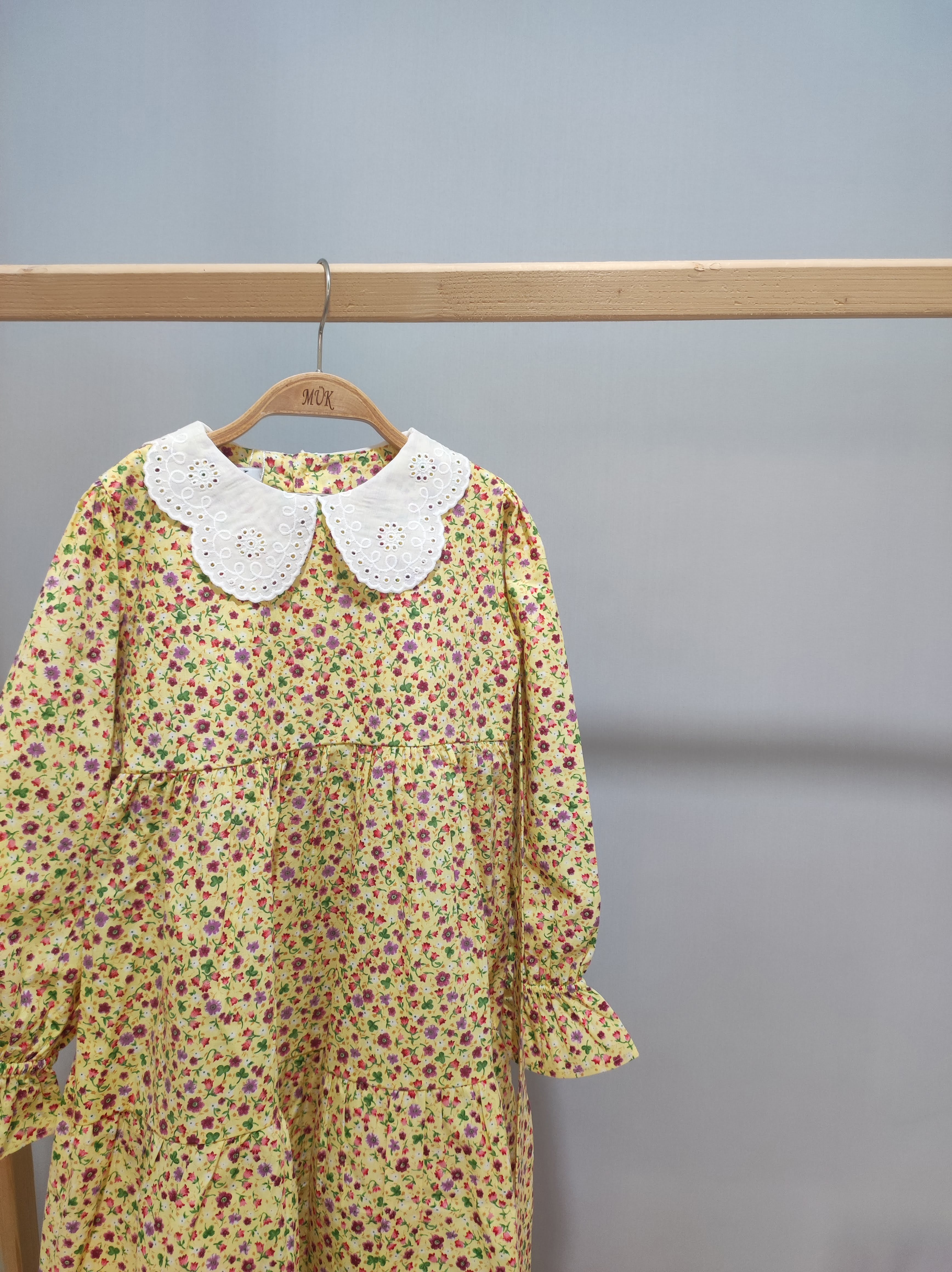 Kız Çocuk Fisto Yaka Desenli Namaz Elbisesi  - sarı desenli