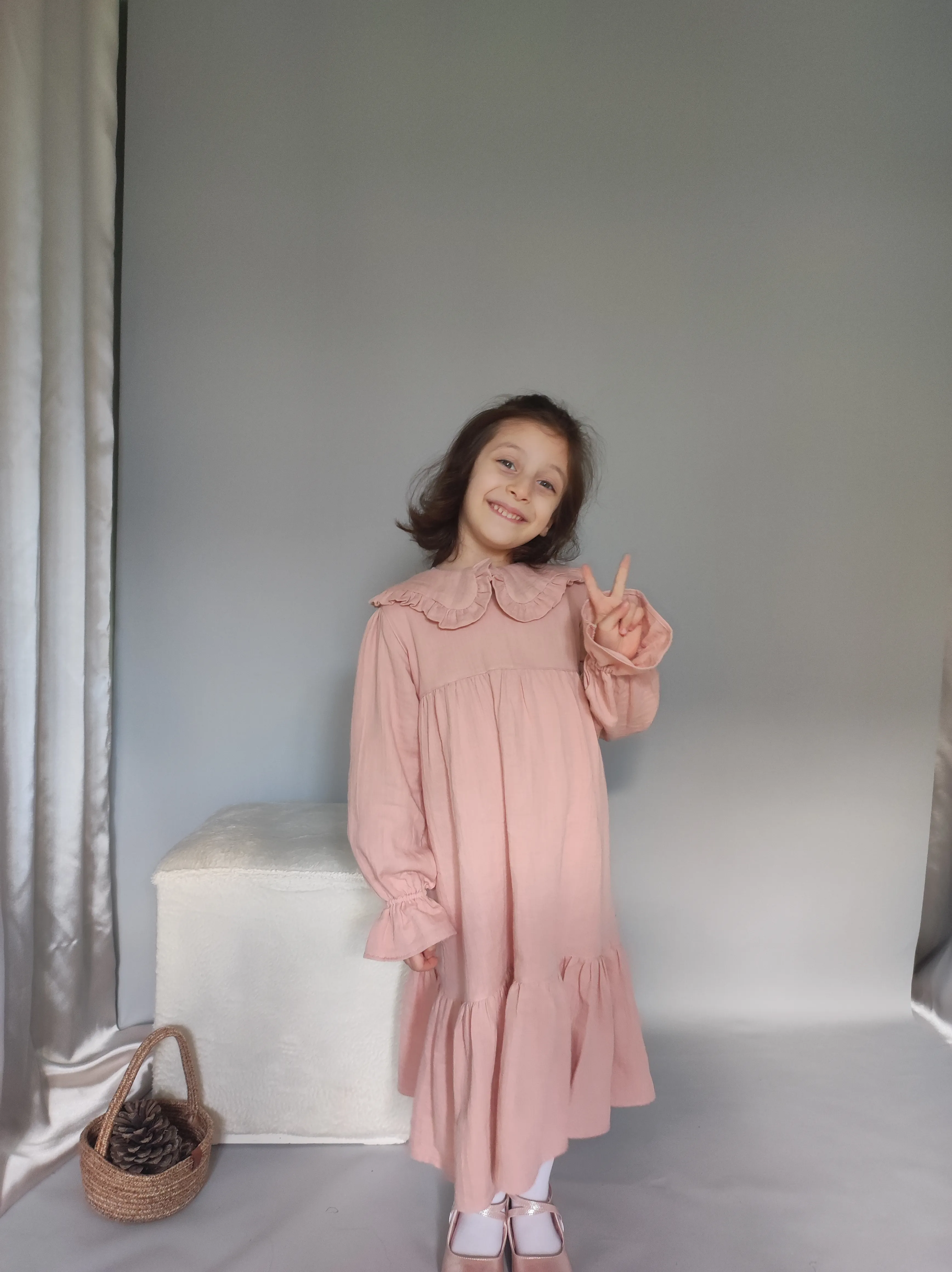 Kız Çocuk Fırfırlı Bebe Yaka Müslin Elbise | Mük Collections