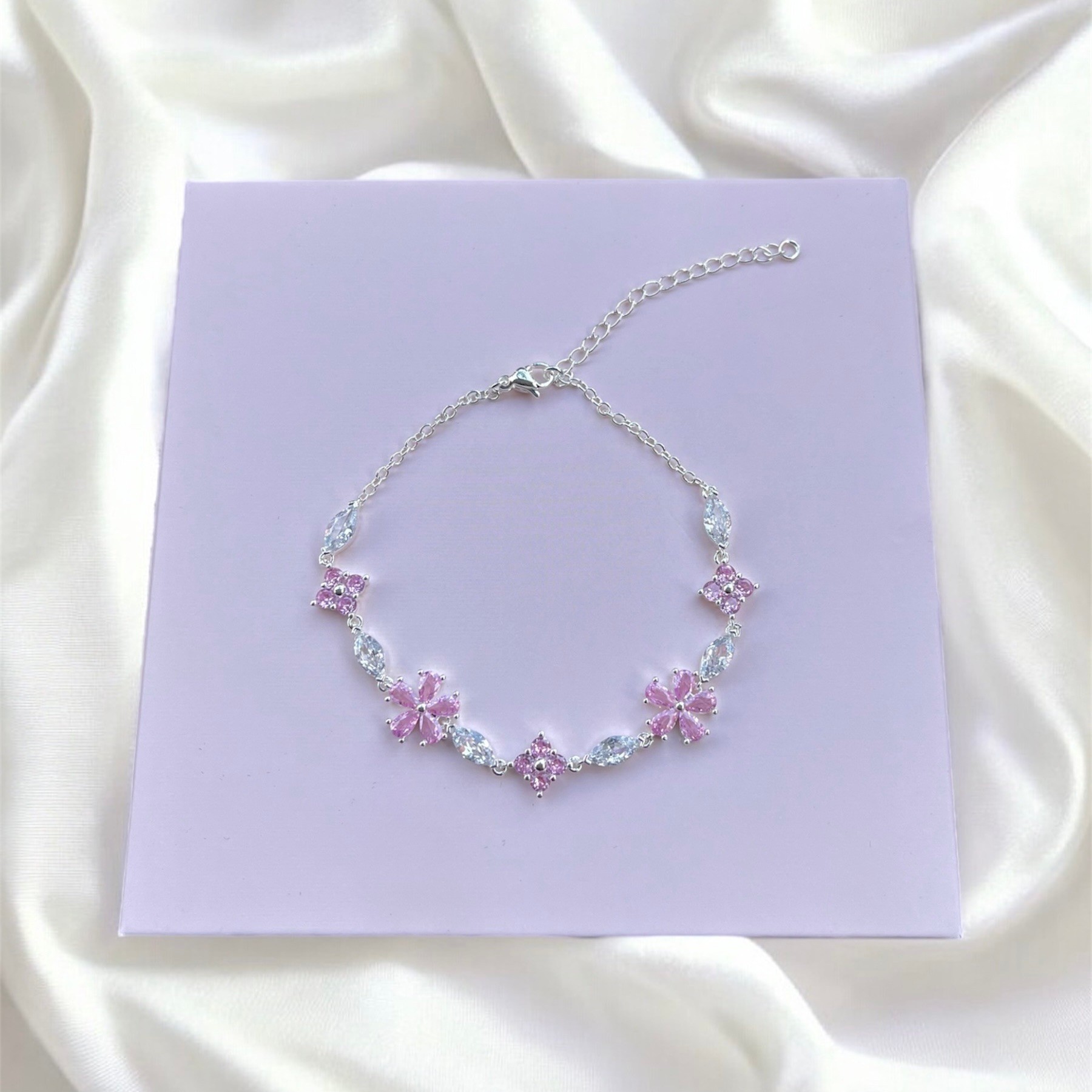 Parıltılı Gümüş Kaplama Sakura Bileklik