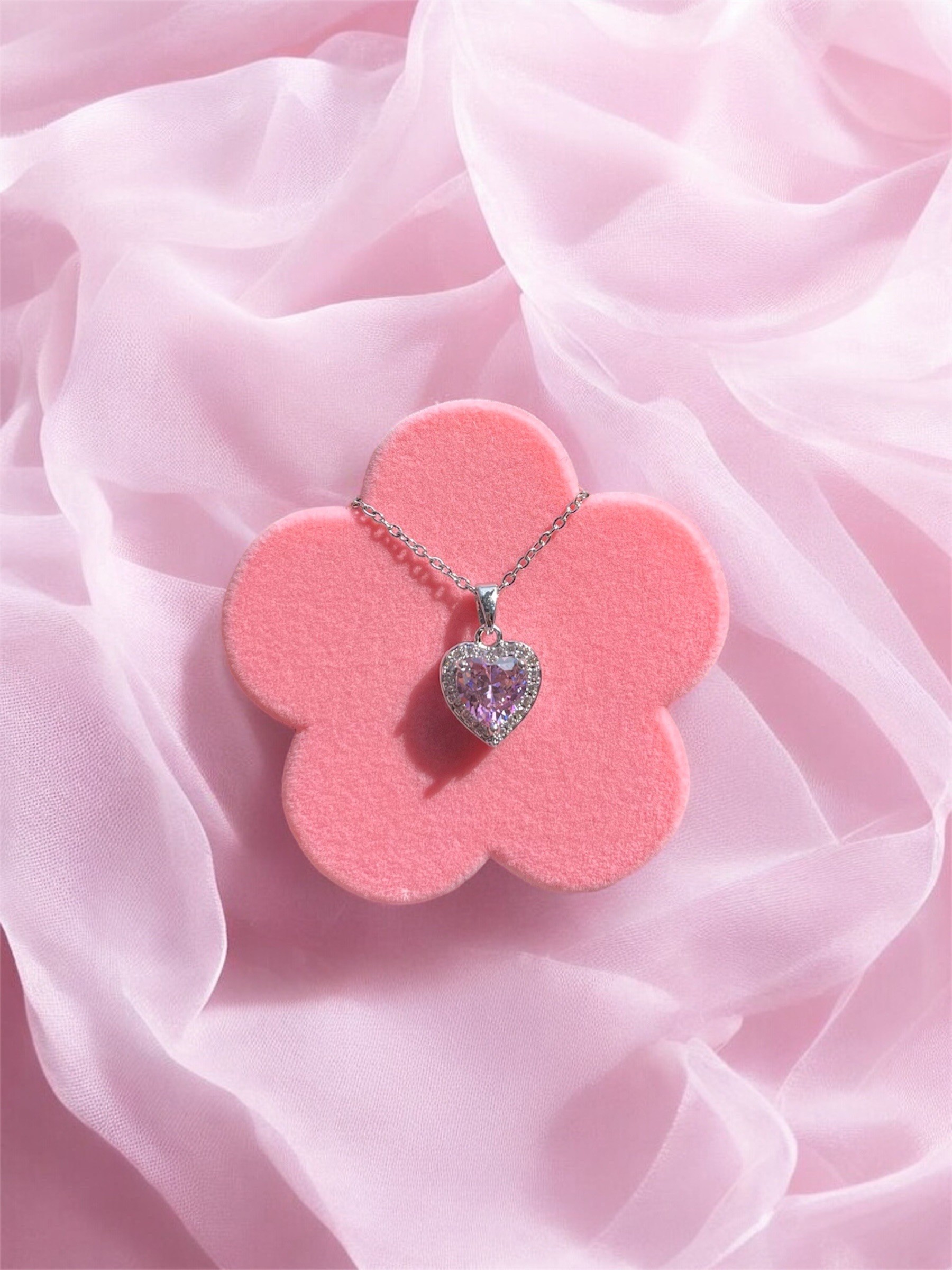 Pandora model pembe kalp kolye