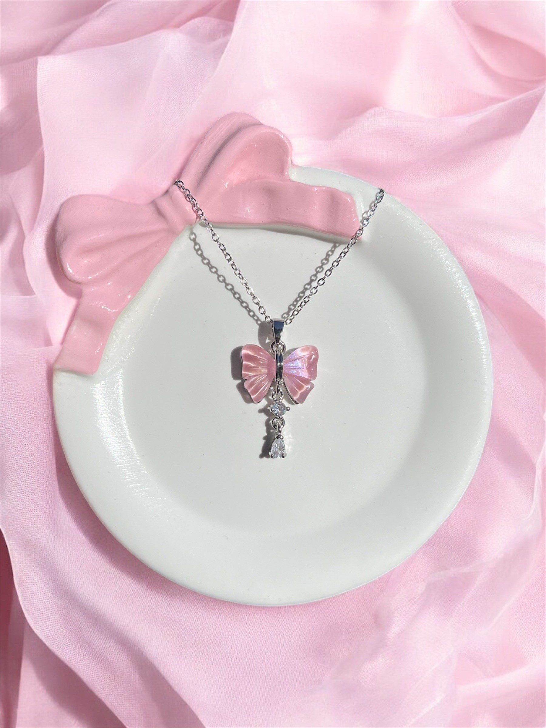 Pembe fiyonk masalı çelik kolye