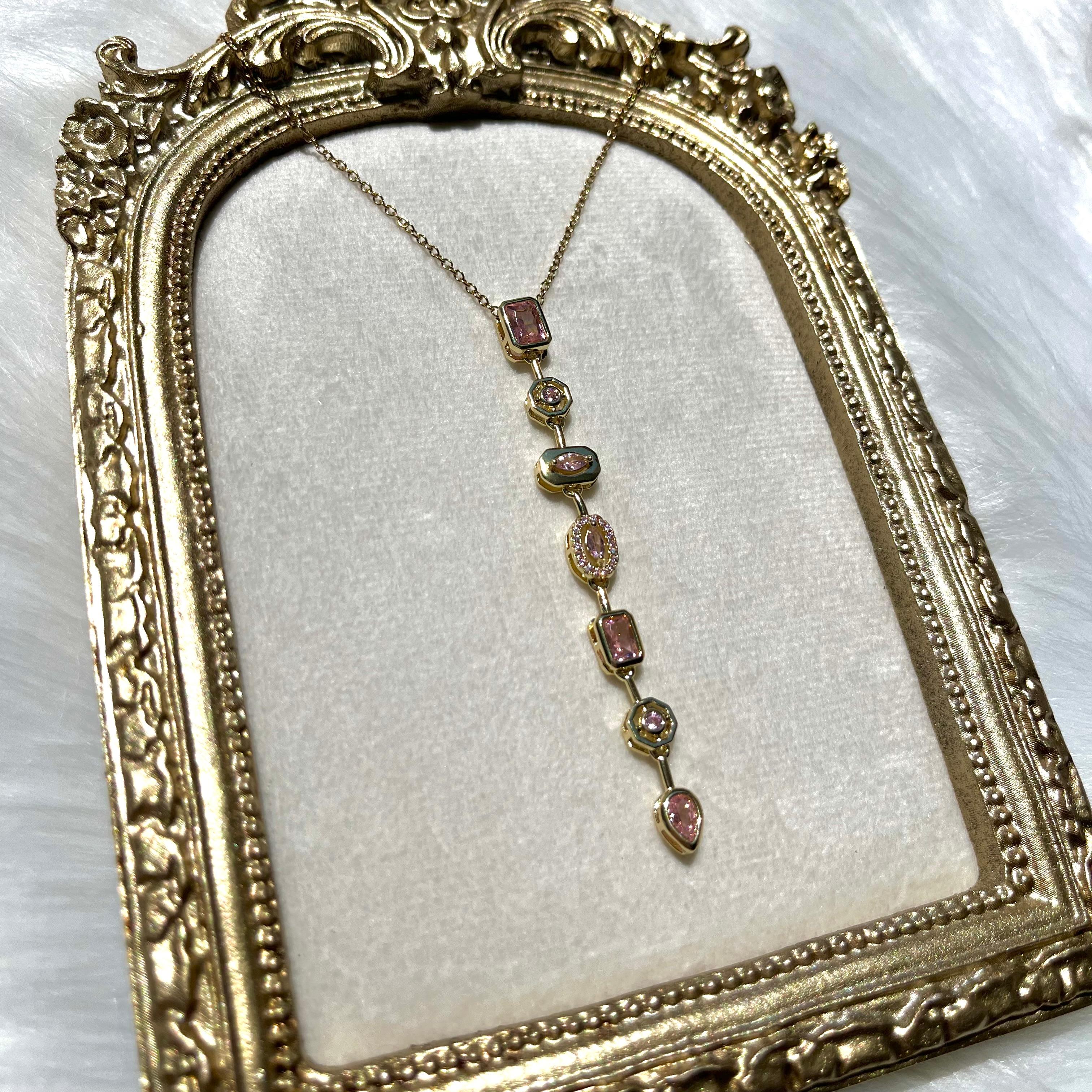 Çelik pembe taşlı gold baget kolye
