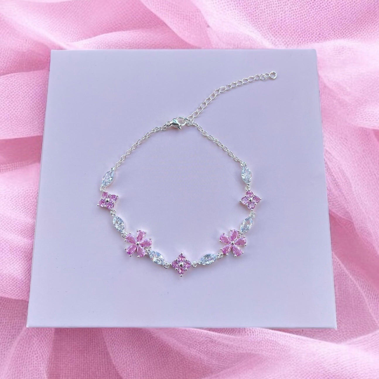 Parıltılı Gümüş Kaplama Sakura Bileklik