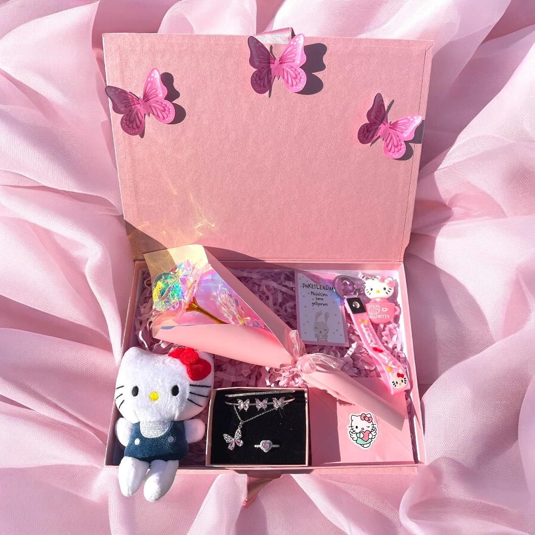Hello Kitty Set | Kelebekli Masalsı Hediye Kutusu