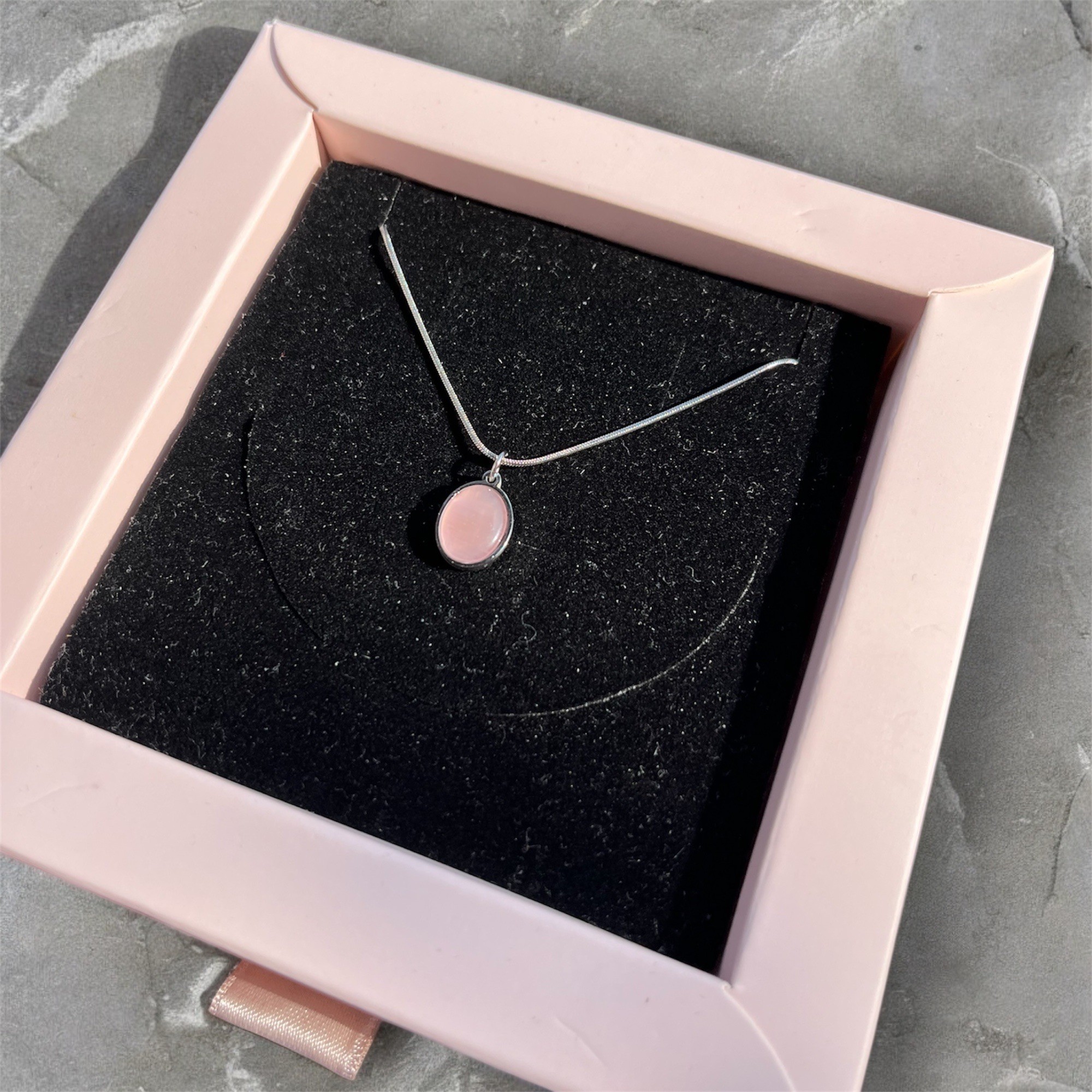 Çelik| Pembe Oval kolye