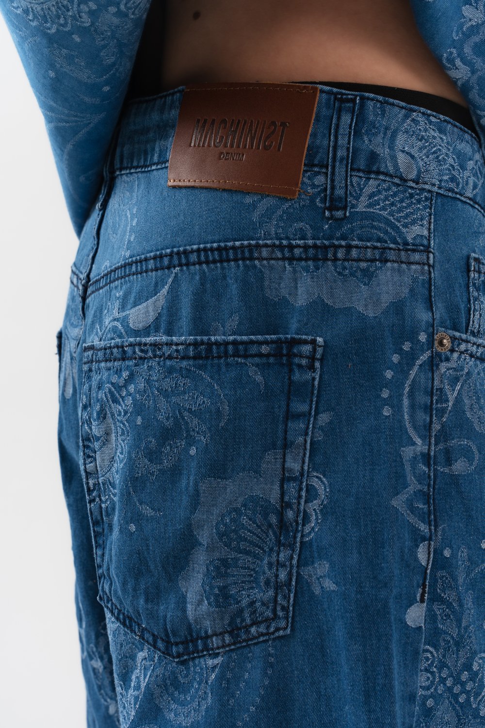 Offtrack Nakış Desen Oversize Şort