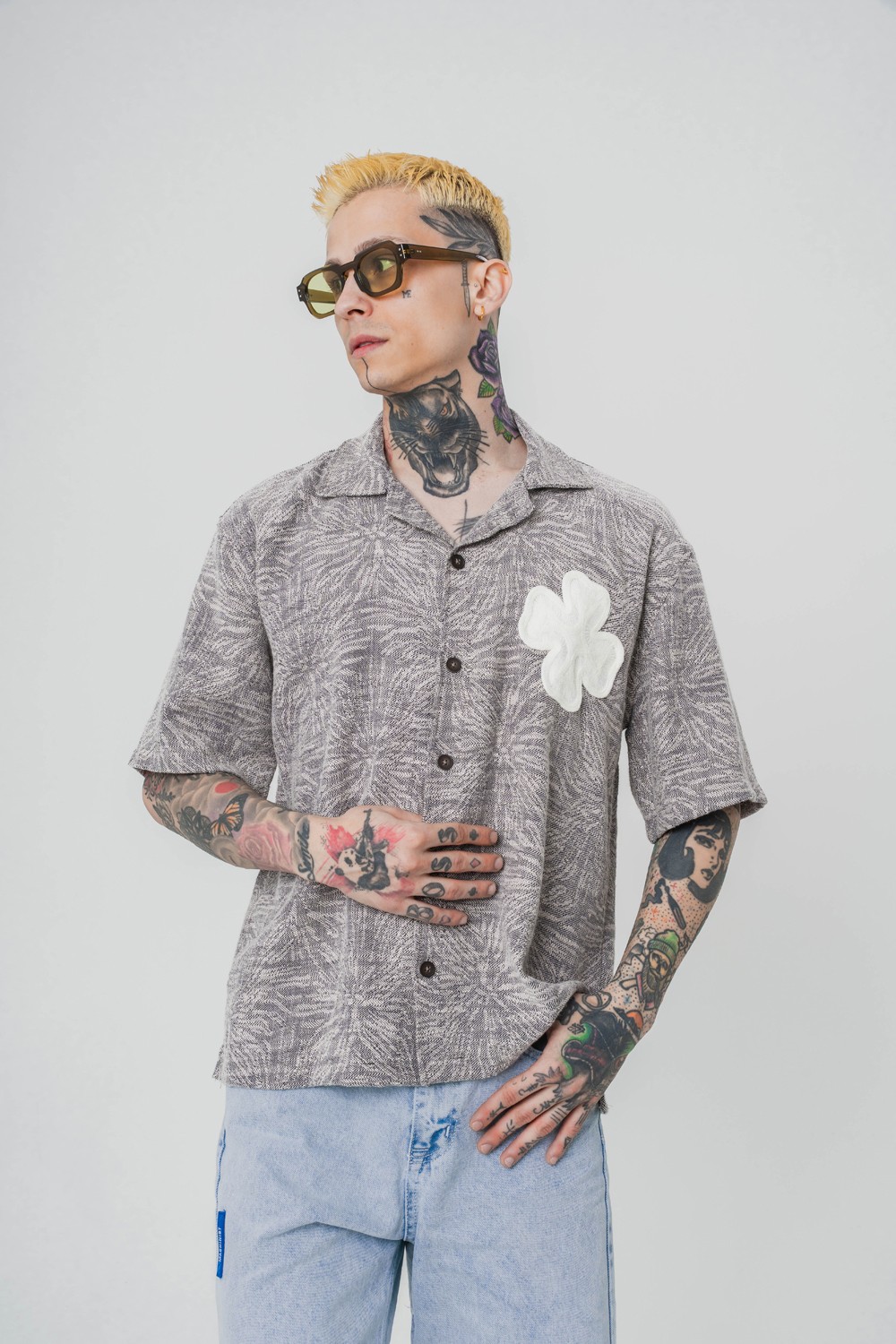 Hood Flow Kabartma Patch Detaylı Gömlek