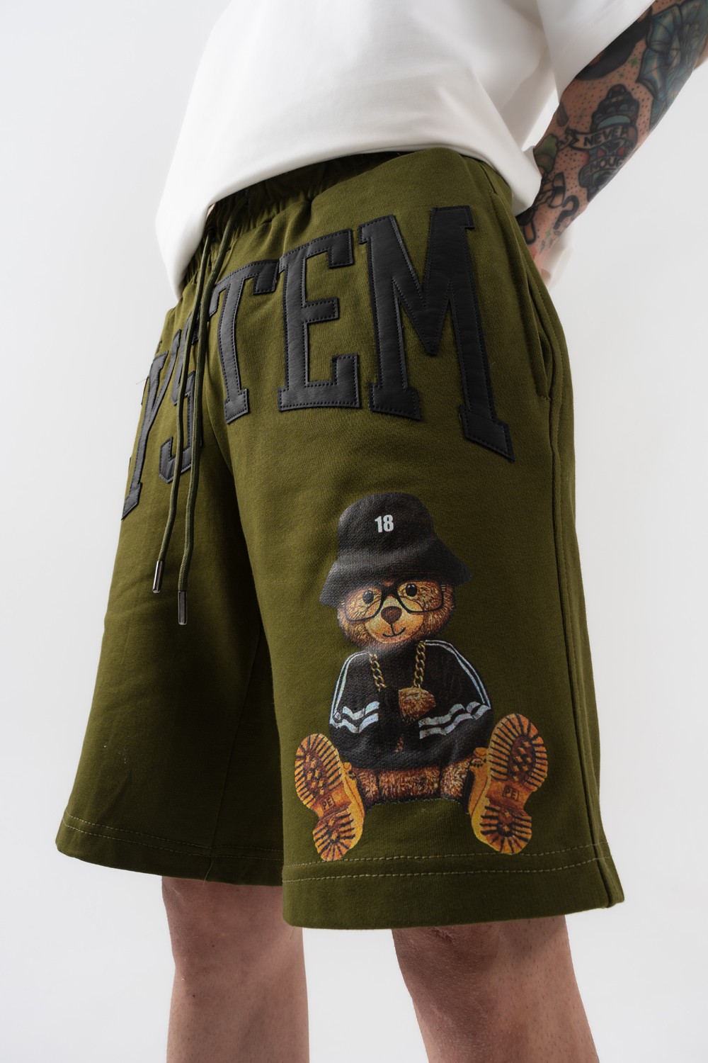 System Patch Detay Oversize Şort