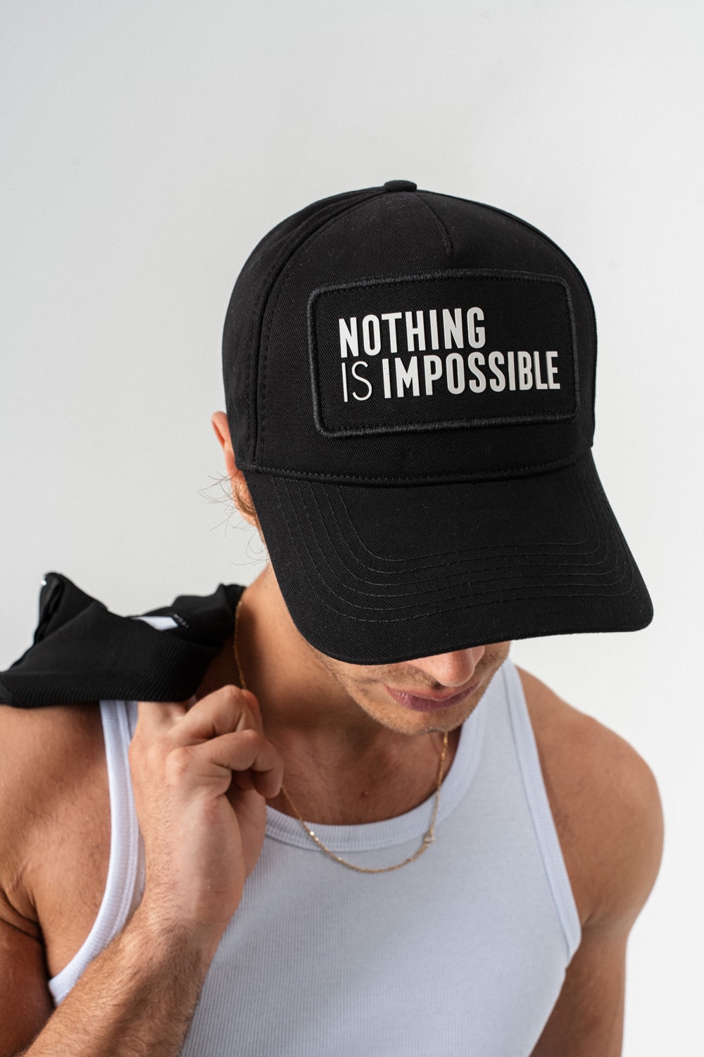 Impossible Patch Nakışlı Şapka