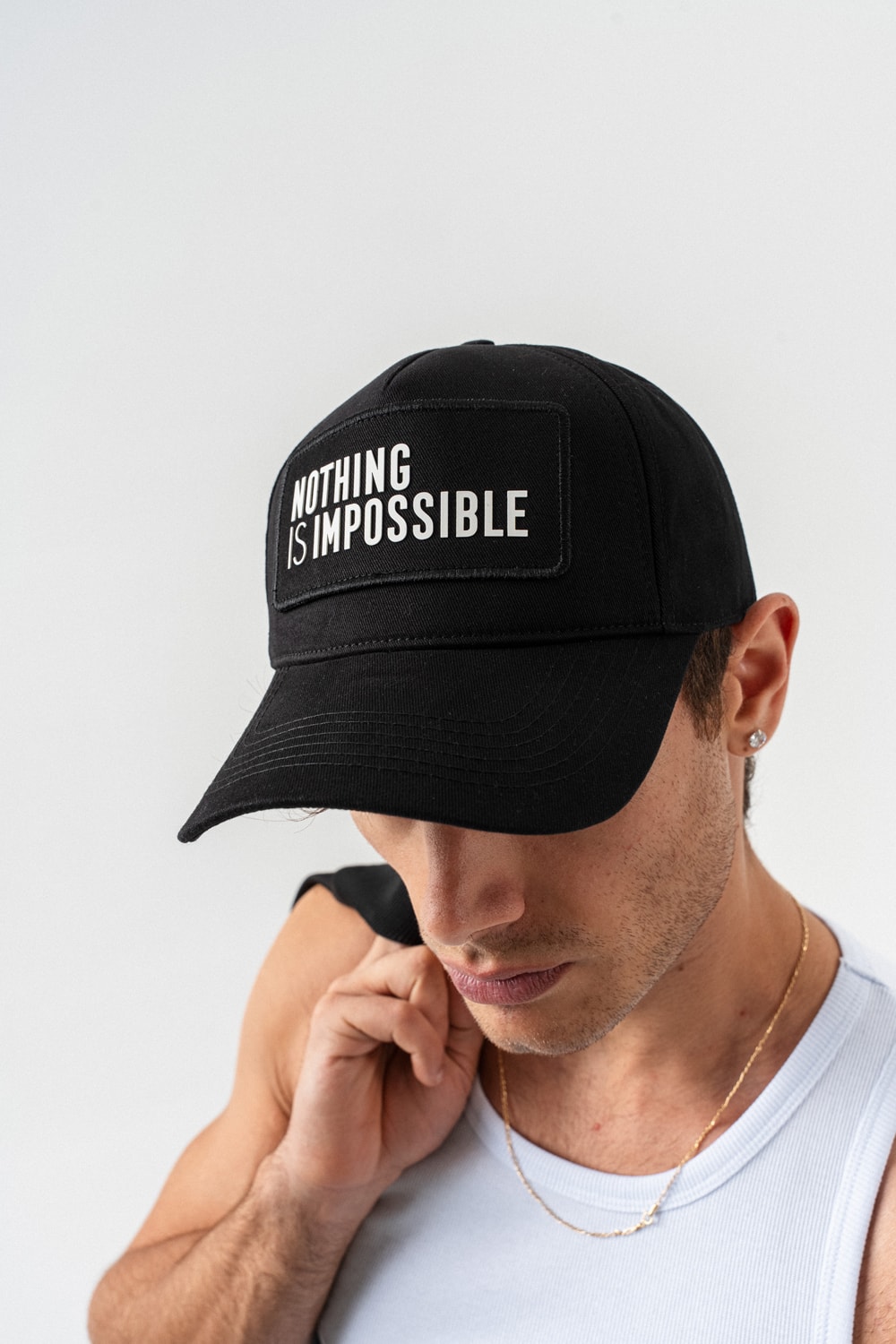 Impossible Patch Nakışlı Şapka
