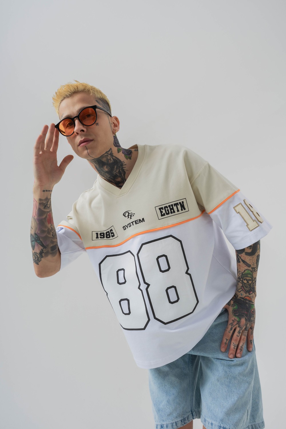 Eighty-Eight V Yaka Oversize T-shirt