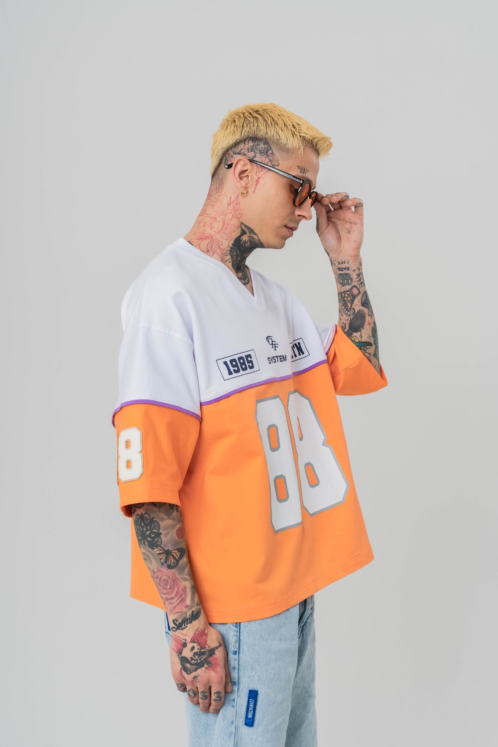 Eighty-Eight V Yaka Oversize T-shirt