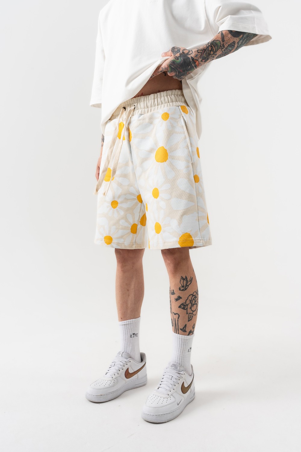 Daisy Pattern Baskı Detaylı Şort