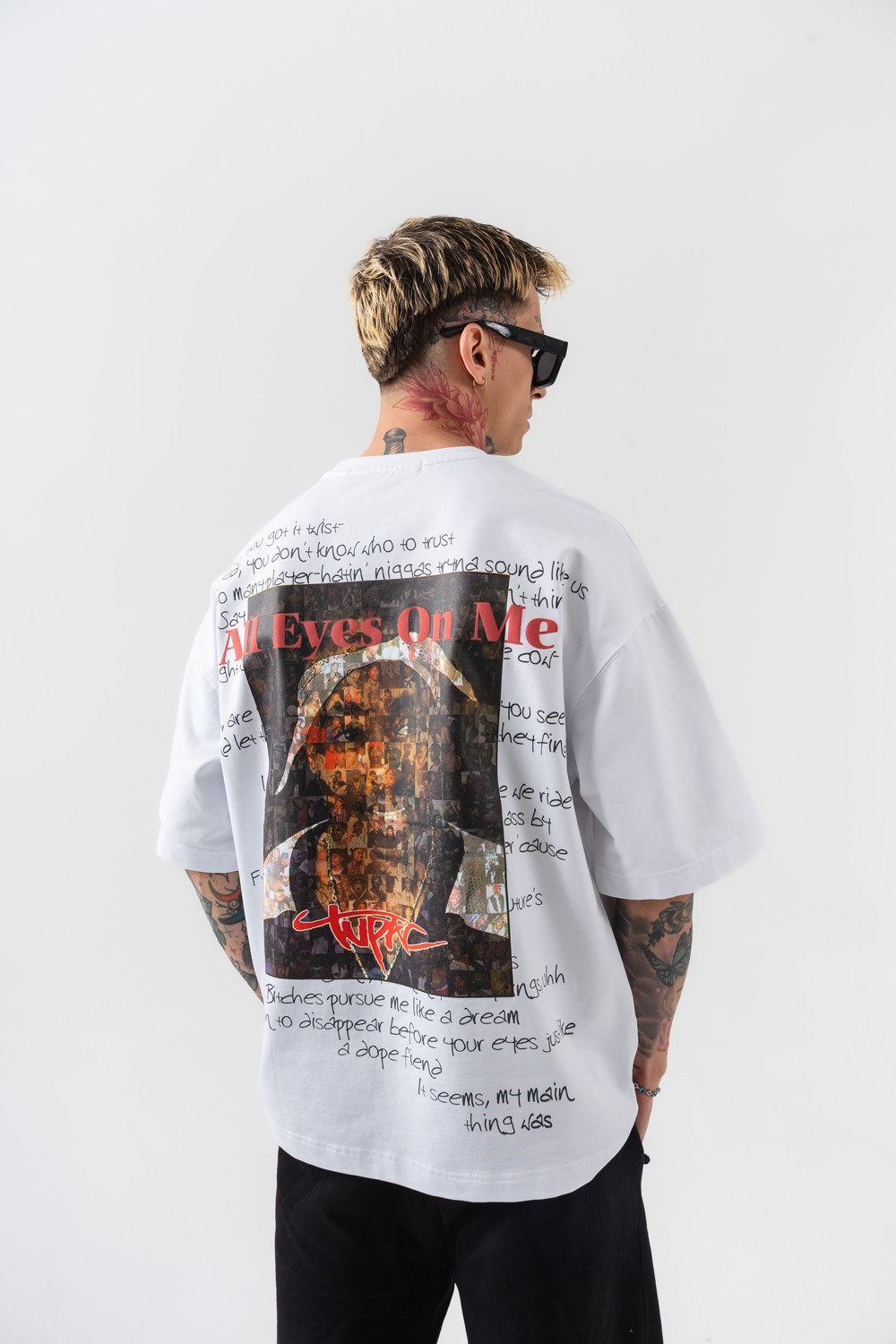 All Eyes On Me Oversize T-shirt